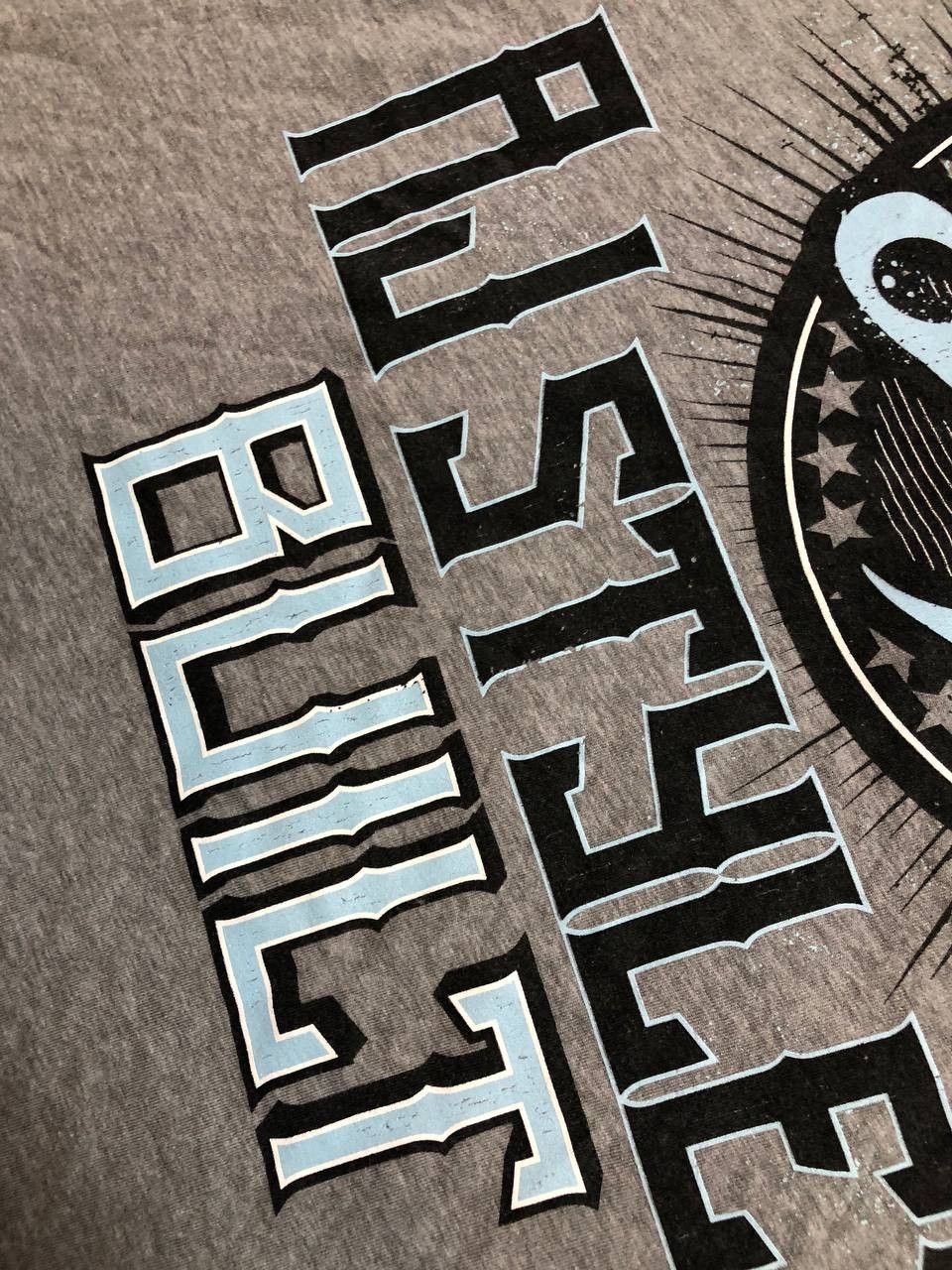 WWE Vintage luxury WWE T-shirt gray big print crazy Y2K Size US XL / EU 56 / 4 - 12 Thumbnail