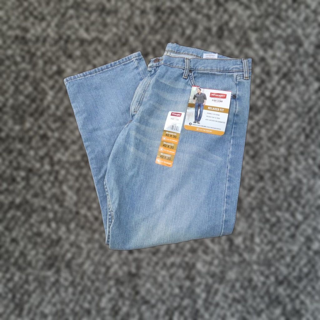 Wrangler Wrangler Jeans Men's 40x30 Blue Denim Relaxed Straight Leg 5-Pocket Logo Button Zip 40 in Inseam Machine Washable Jeans Size US 40 / EU 56 - 1 Thumbnail