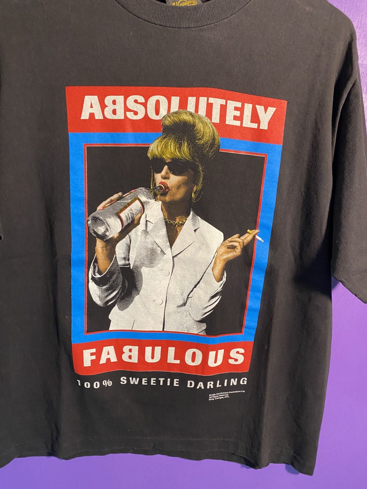 Arts & Science Vintage 1995 Absolutely fabulous vodka art tee Size US L / EU 52-54 / 3 - 3 Thumbnail