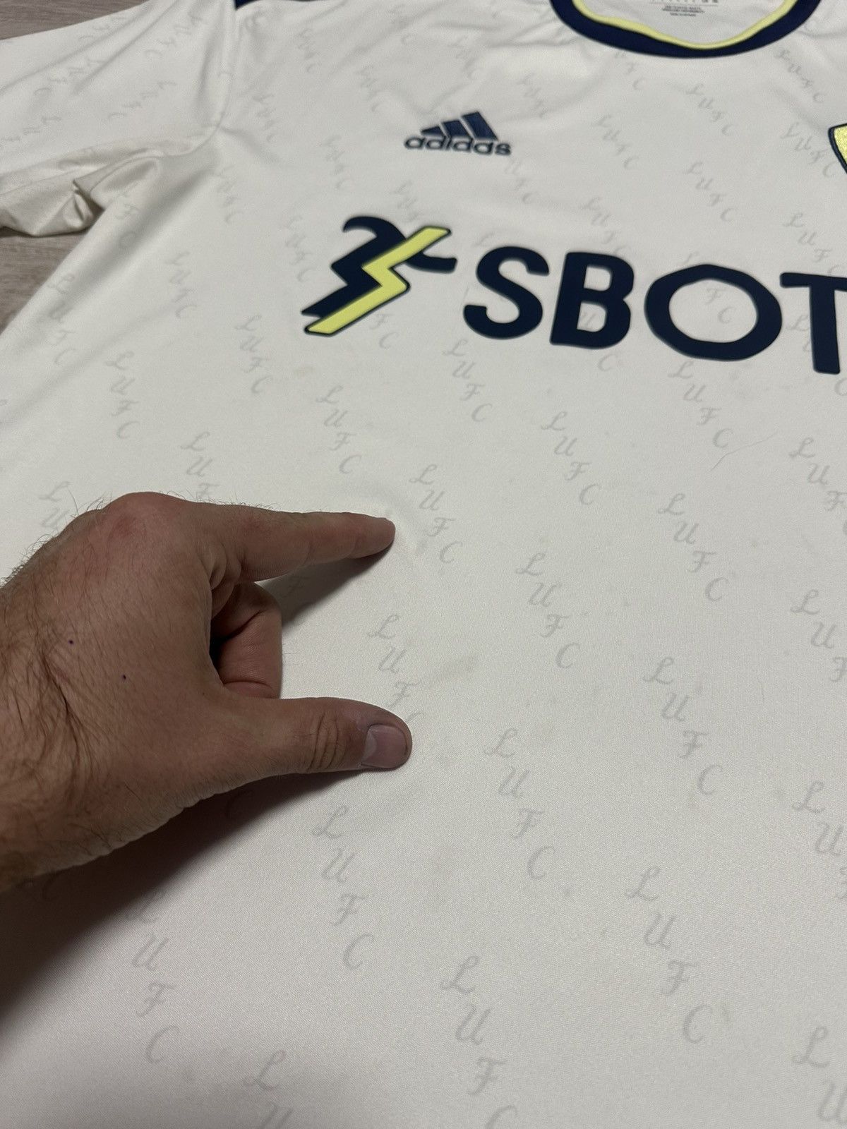 Adidas Leeds United 2022/2023 Adidas Football Shirt Soccer Jersey Size US L / EU 52-54 / 3 - 6 Thumbnail