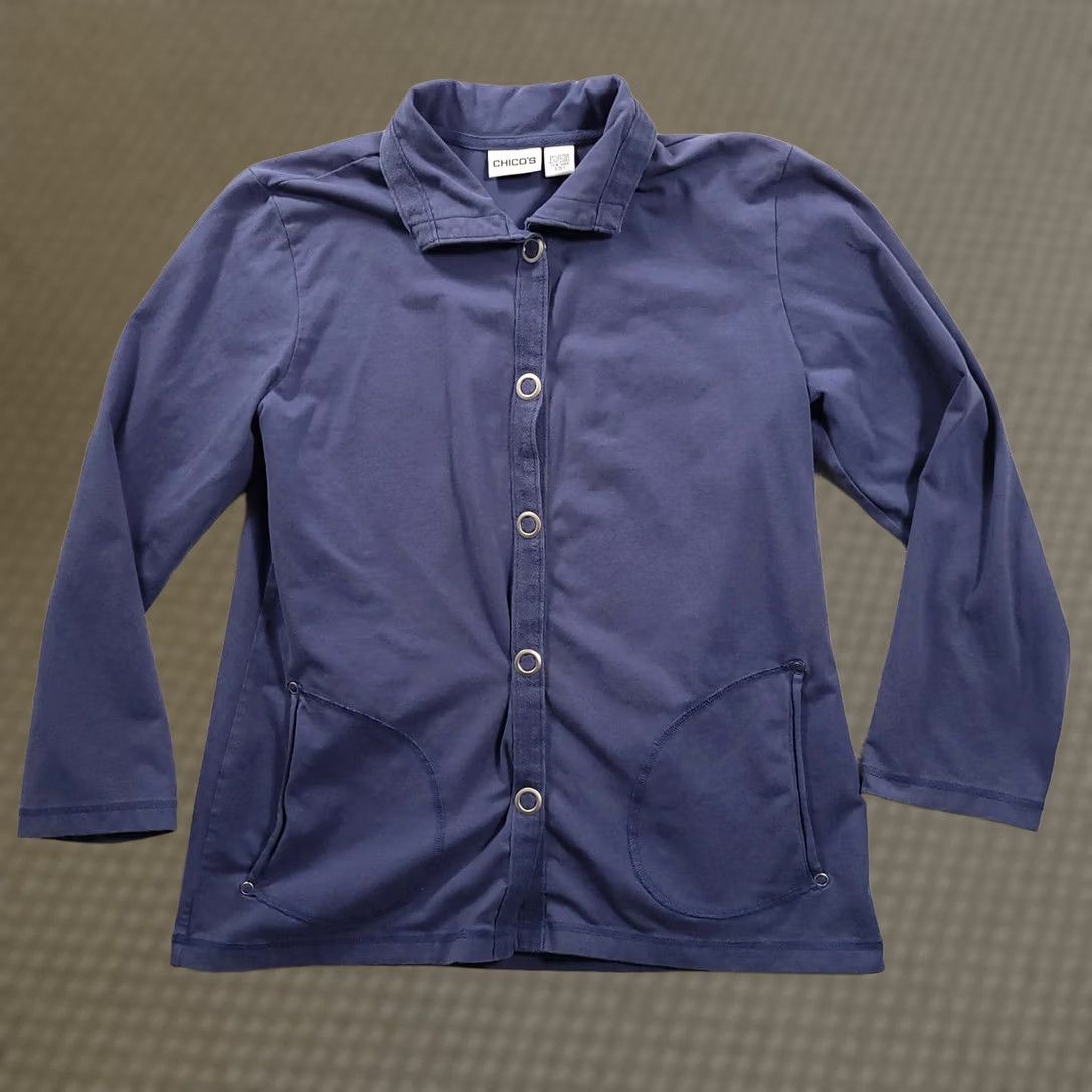 Vintage Chico's Womens Collared Shirt Button-Up Long Sleeve Blue with Pockets, Size 1, Regular Size XS / US 0-2 / IT 36-38 - 1 Thumbnail