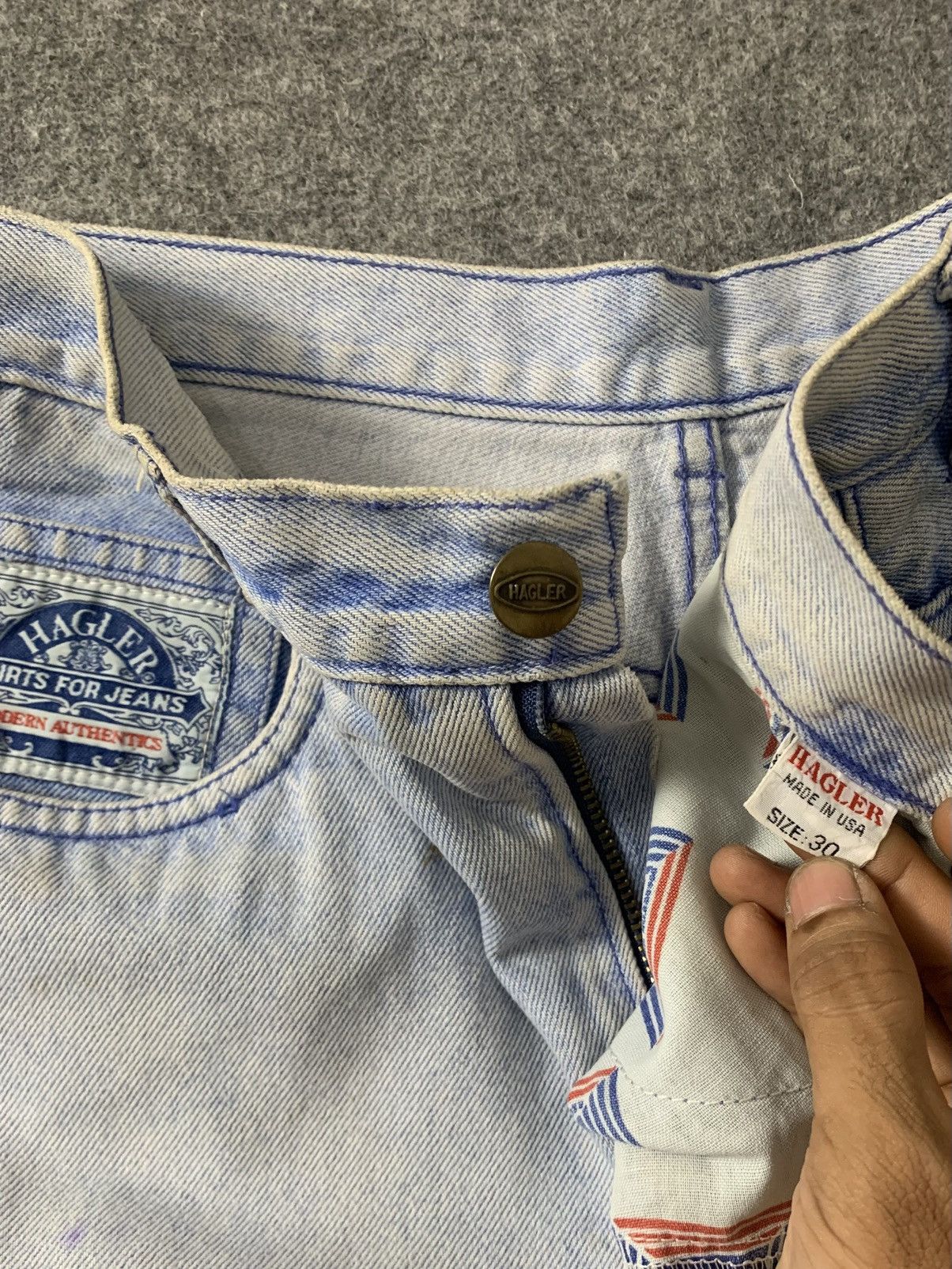 Other Vintage Blue Wash 'Hagler' Y2K Baggy Fit Jortspants Size US 32 / EU 48 - 7 Thumbnail
