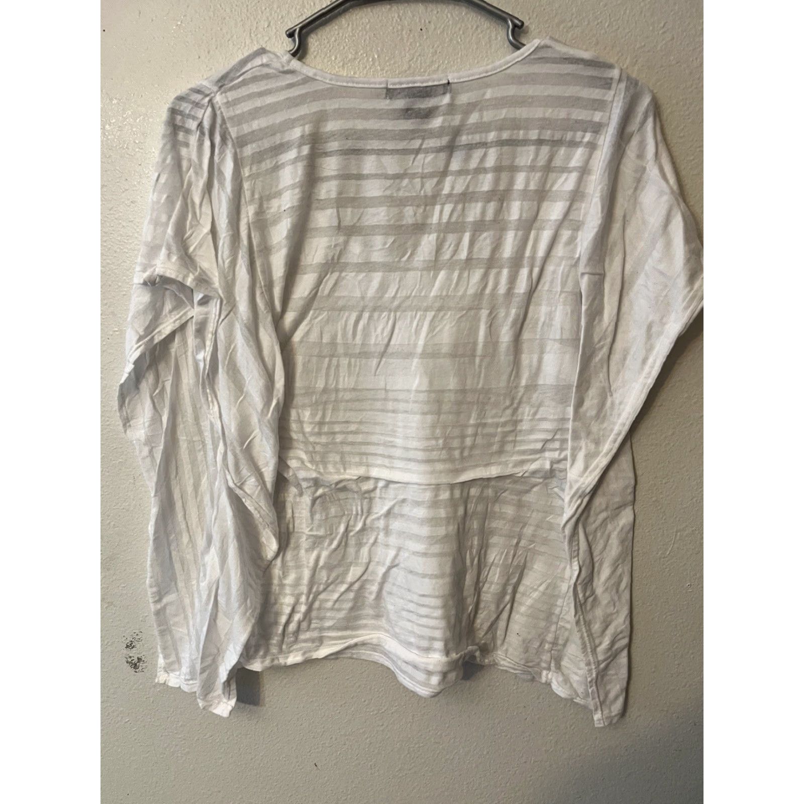 White House Black Market White House Black Market T-Shirt Women’s XS White Striped Short Sleeve Round Neck Casual Basic Stretch Tee Pullover Regular Women Size XS / US 0-2 / IT 36-38 - 3 Thumbnail