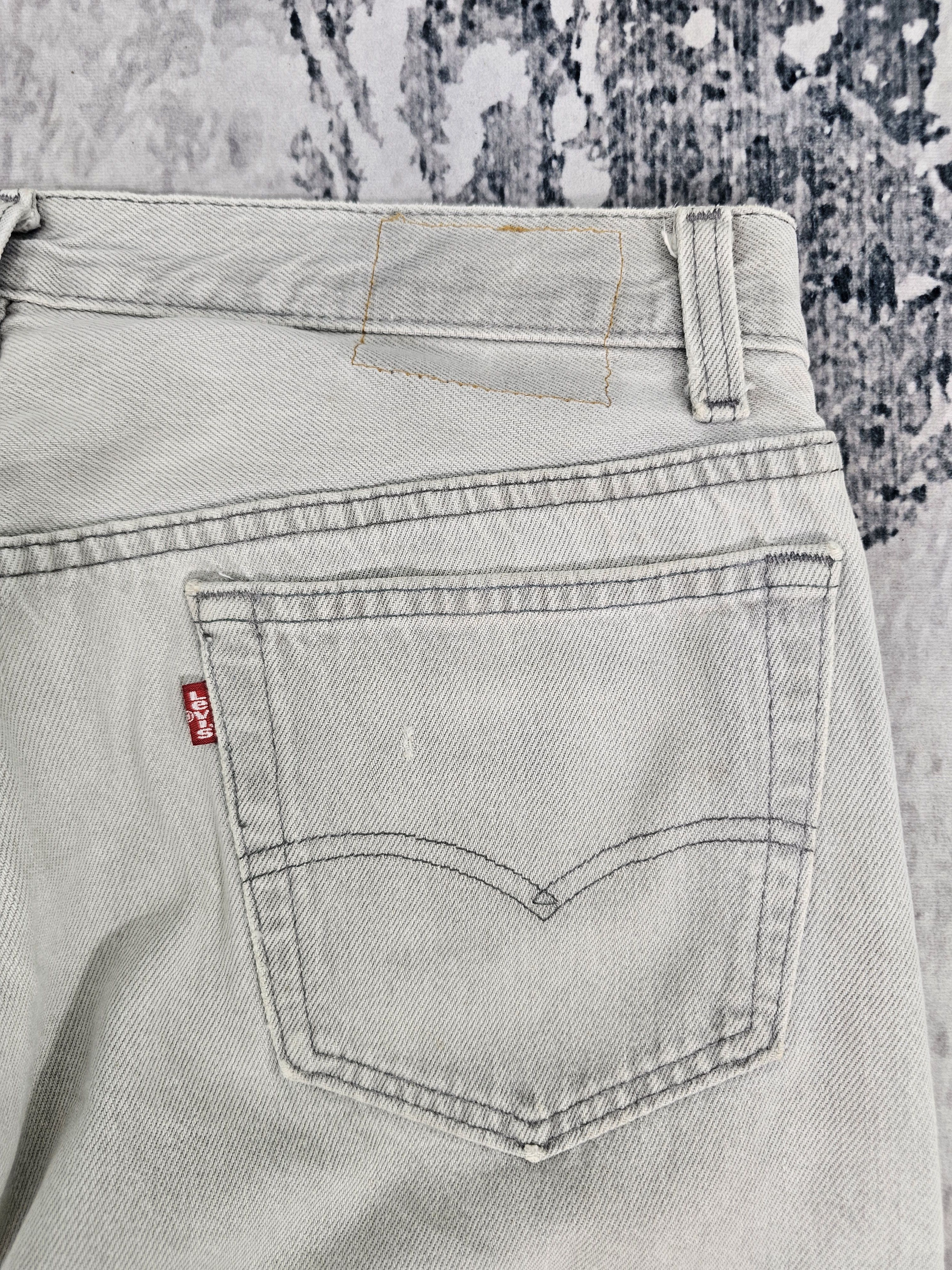 Levi's Vintage Clothing Vtg 90's LEVIS 501 Light Gray Stain Jeans Made In USA L0587 Size US 34 / EU 50 - 9 Thumbnail