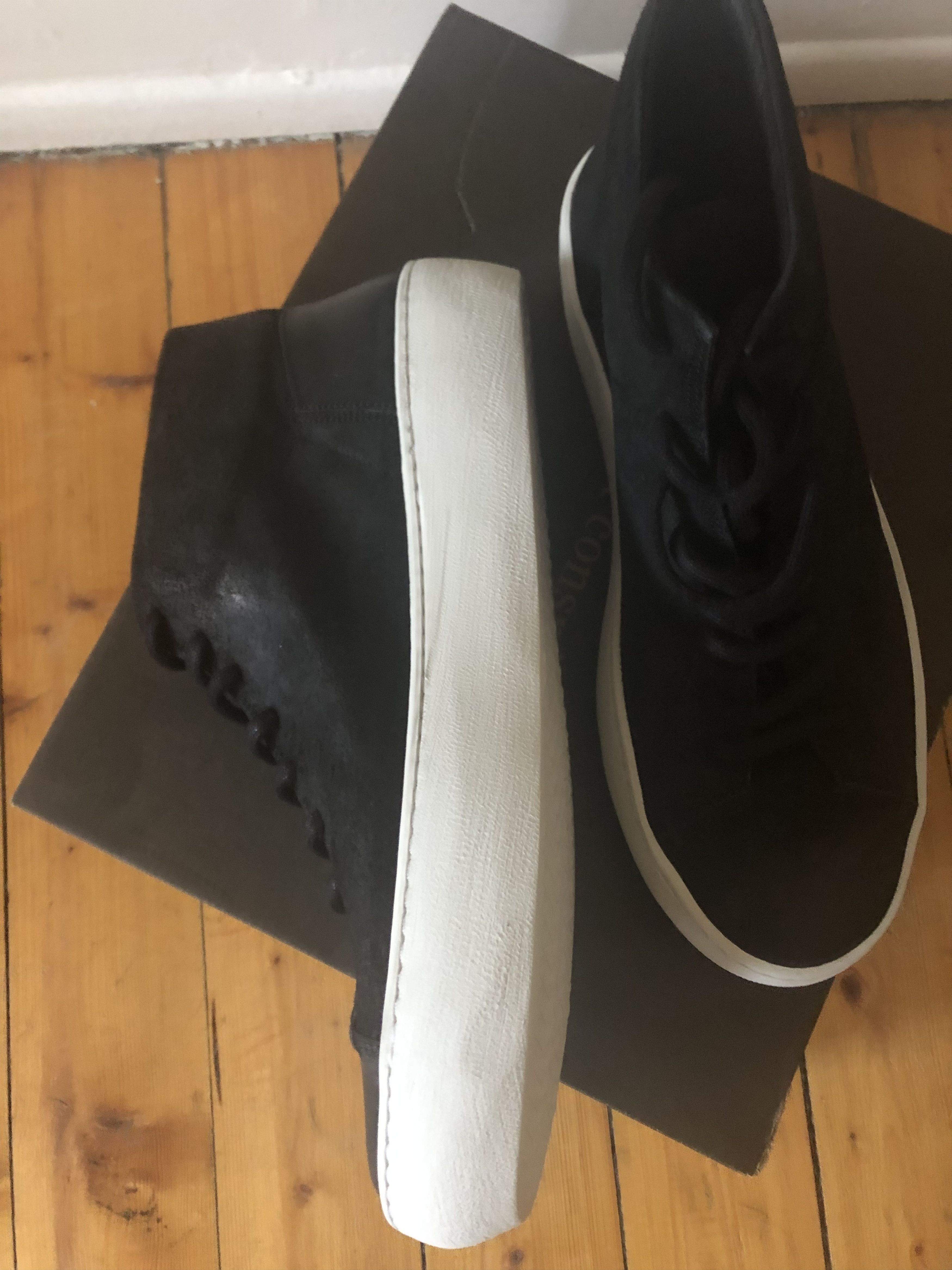 The Last Conspiracy The Last Conspiracy "RIKE" waxed suede black sneakers Size US 8 / EU 41 - 4 Thumbnail
