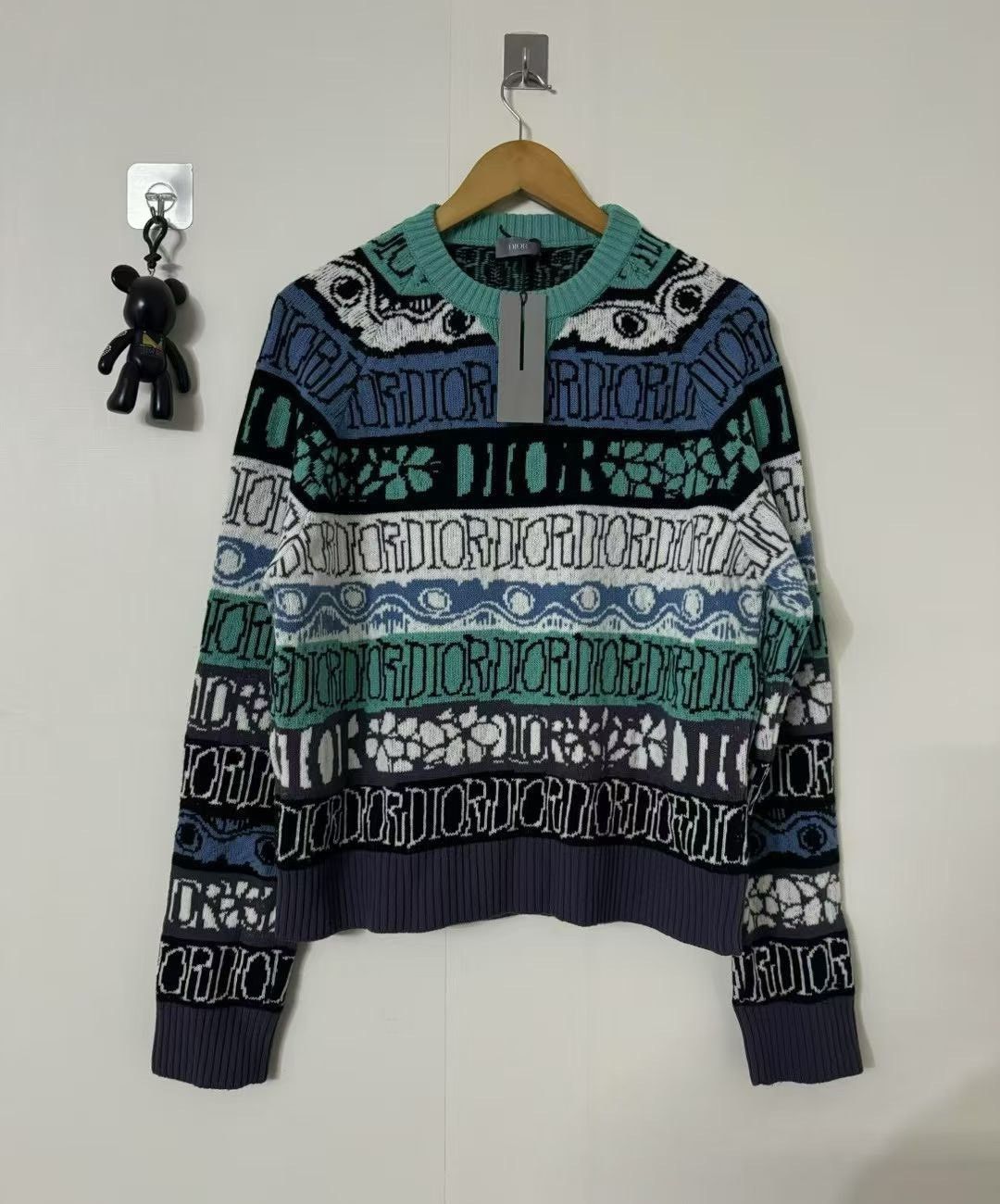 Dior Dior Sweater M Women Size M / US 6-8 / IT 42-44 - 1 Thumbnail