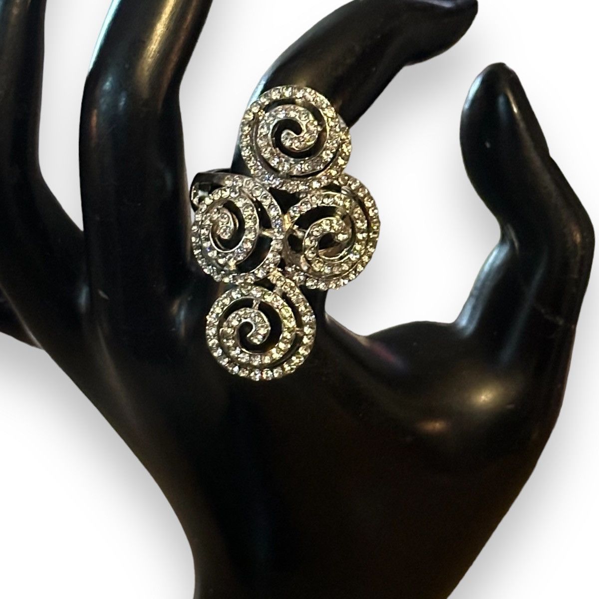 Other Swirly rhinestone stretch ring Size ONE SIZE - 2 Thumbnail