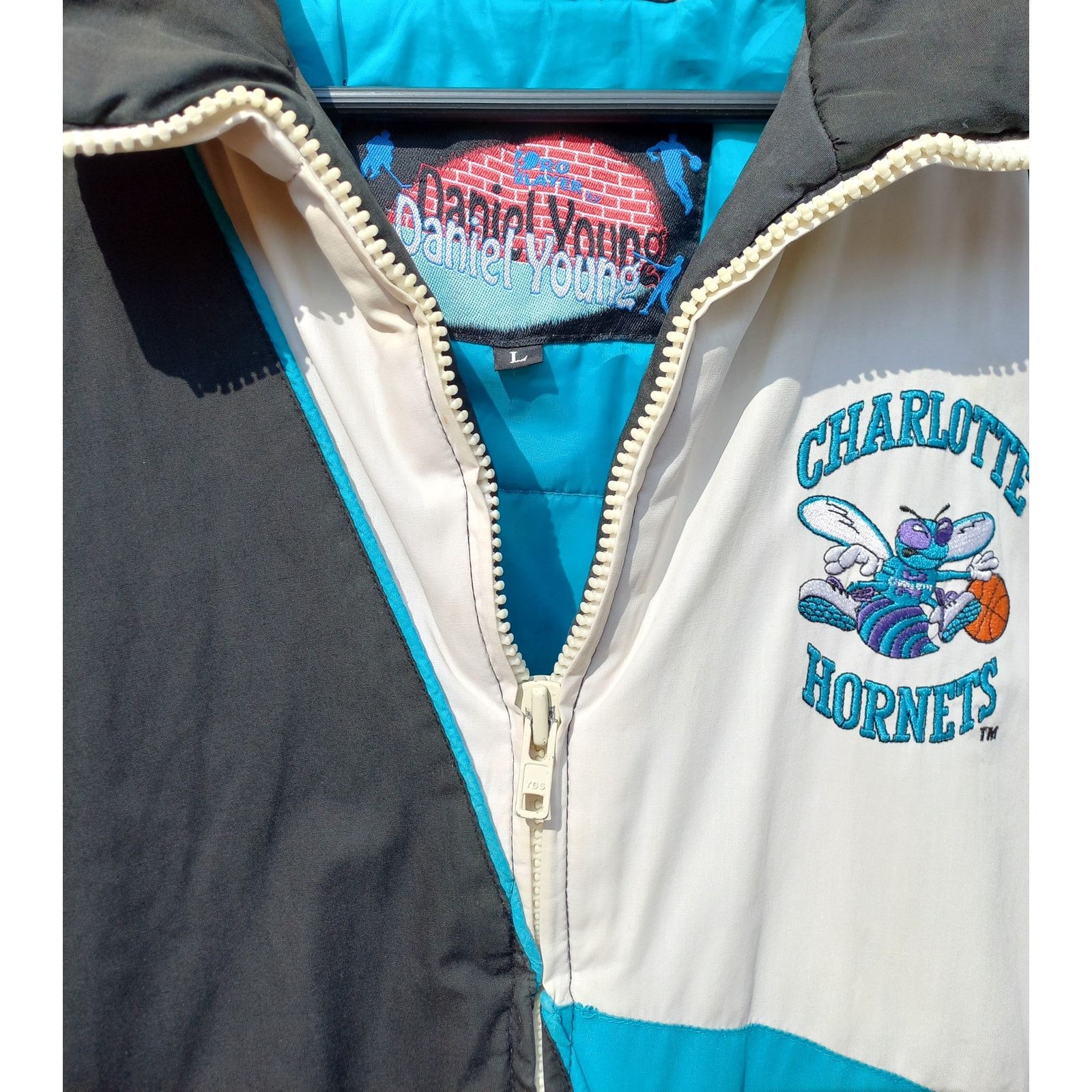 NBA × Starter Charlotte Hornets 90s PP Color Block puffer L teal NBA vtg Size US L / EU 52-54 / 3 - 1 Thumbnail