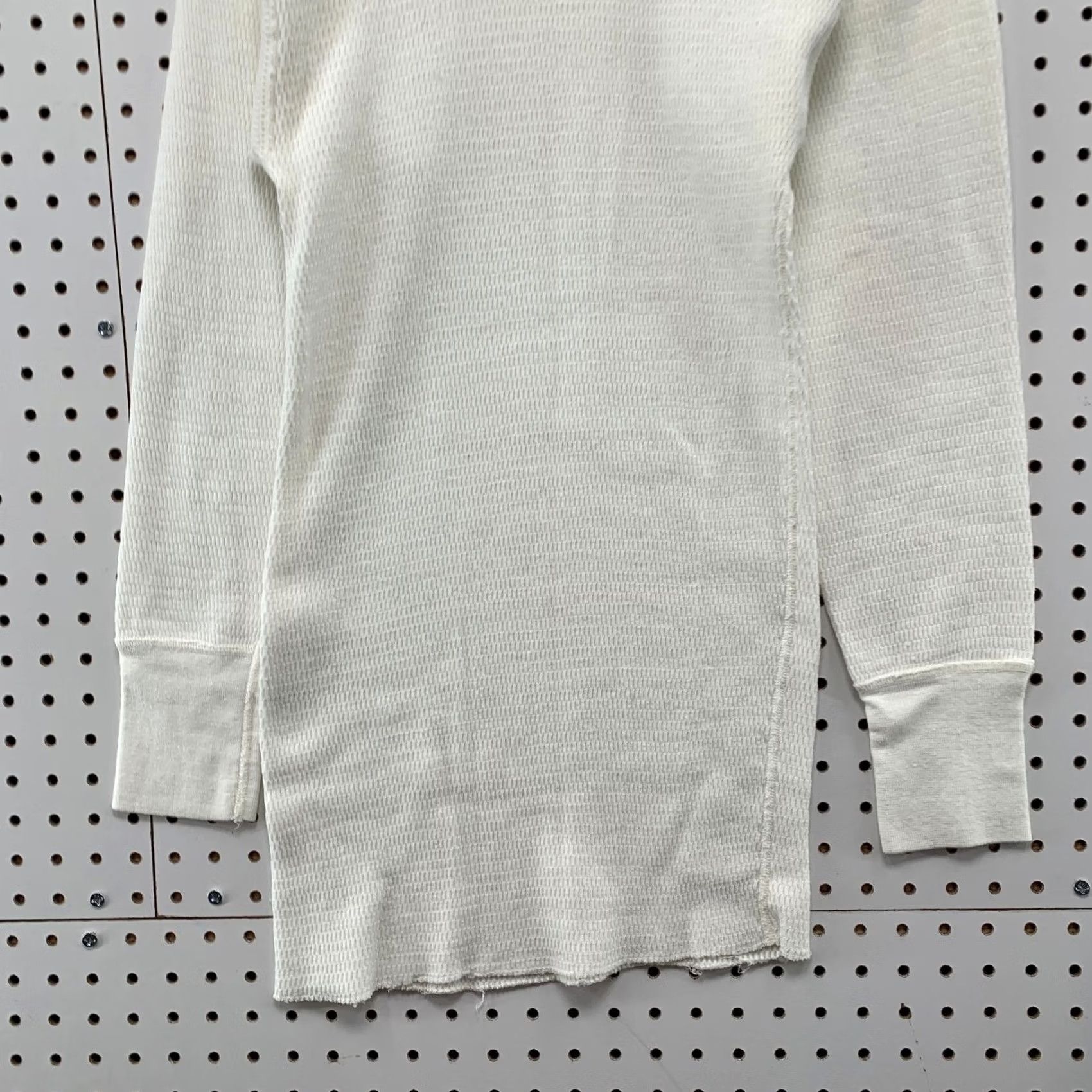 Vintage VINTAGE Maverick Thermal Sweatshirt Mens XL White Long Sleeve Waffle Knit Size US XL / EU 56 / 4 - 5 Thumbnail