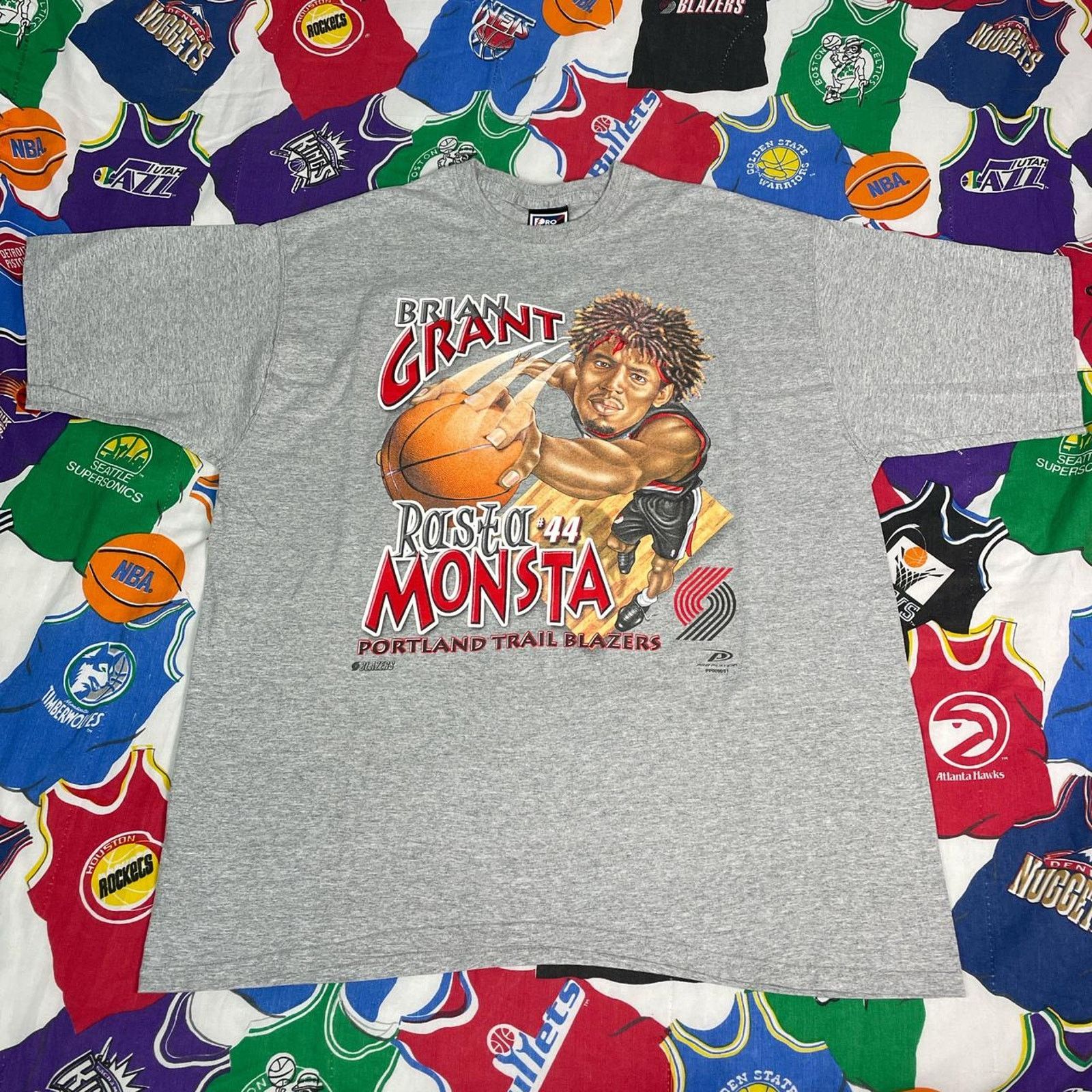 NBA × Pro Player × Vintage VTG 1990s NBA Brian Grant Portland Trail Blazers XL T-Shirt Size US XL / EU 56 / 4 - 1 Thumbnail