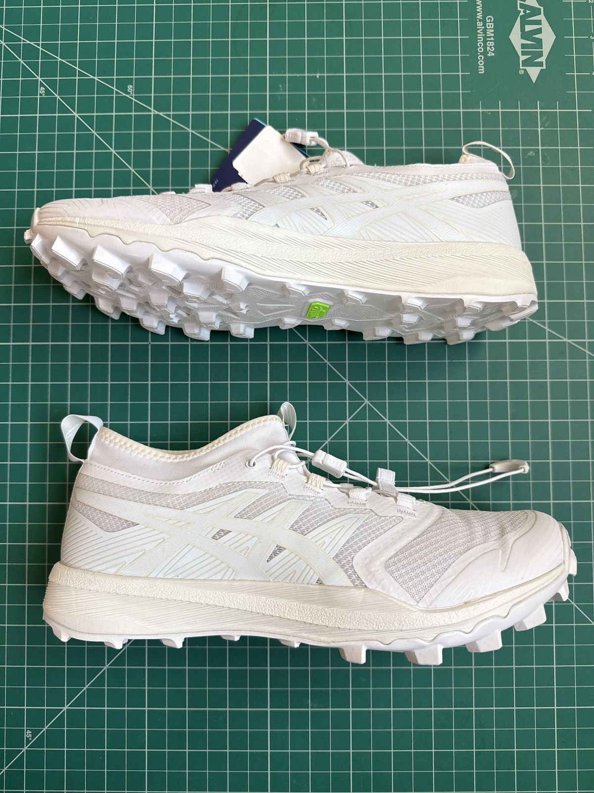 Asics NWT FujiTrabuco PRO SPS Trail Runners Size US 8 / EU 41 - 2 Thumbnail