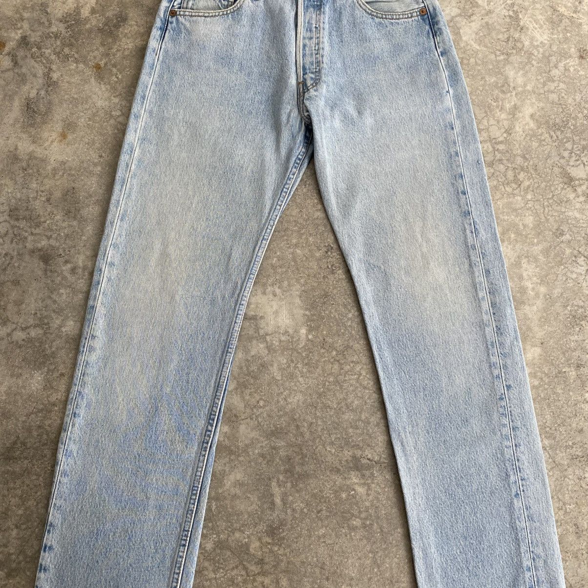 Levi's Size 30x29.5 Vintage 1996 Levis 501 Light Blue Denim Jeans Size US 30 / EU 46 - 5 Thumbnail