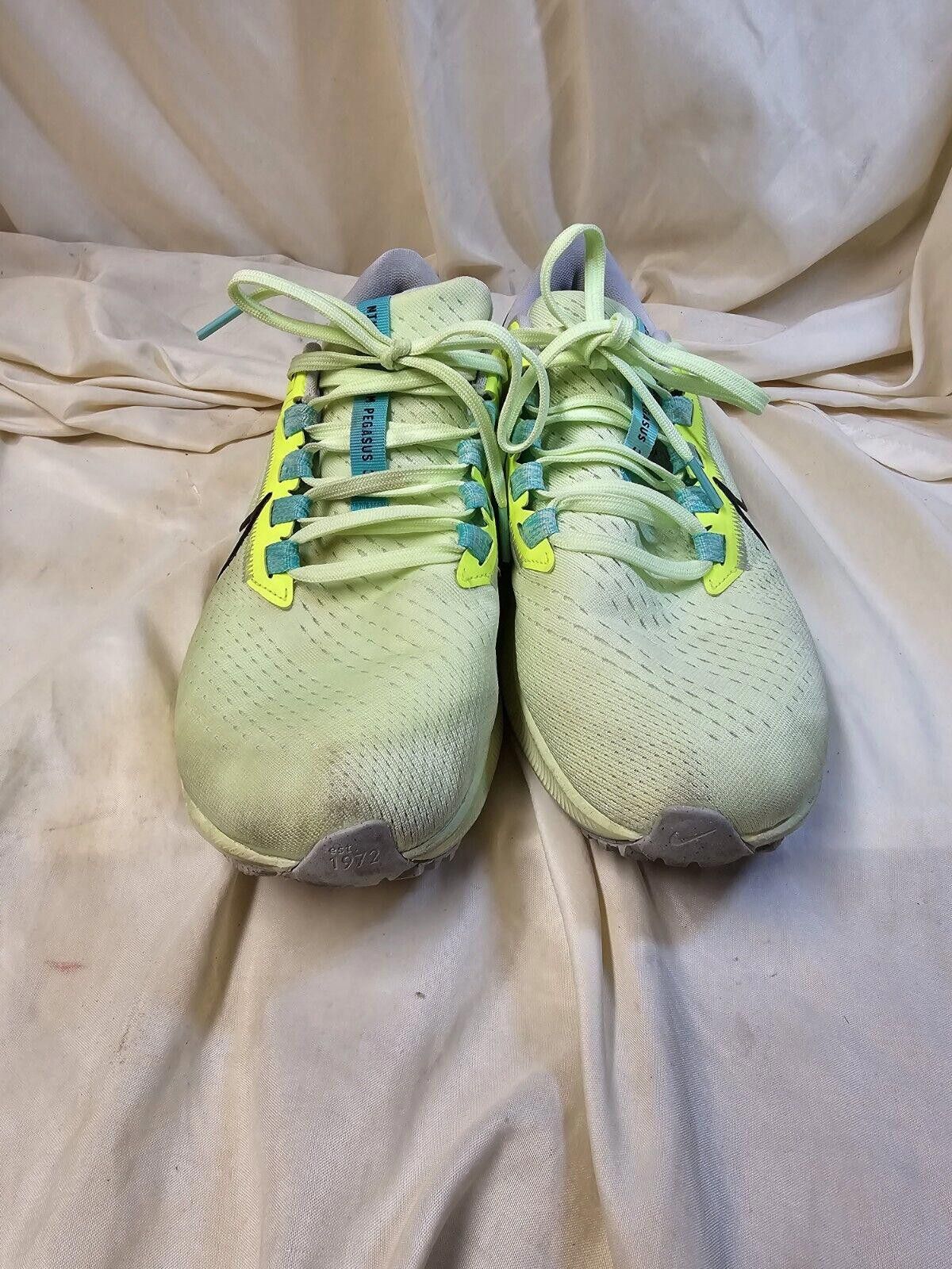 Nike Nike Womens Air Zoom Pegasus 38 Fast Pack Shoes Volt SZ 9 Size US 9 / IT 39 - 4 Thumbnail