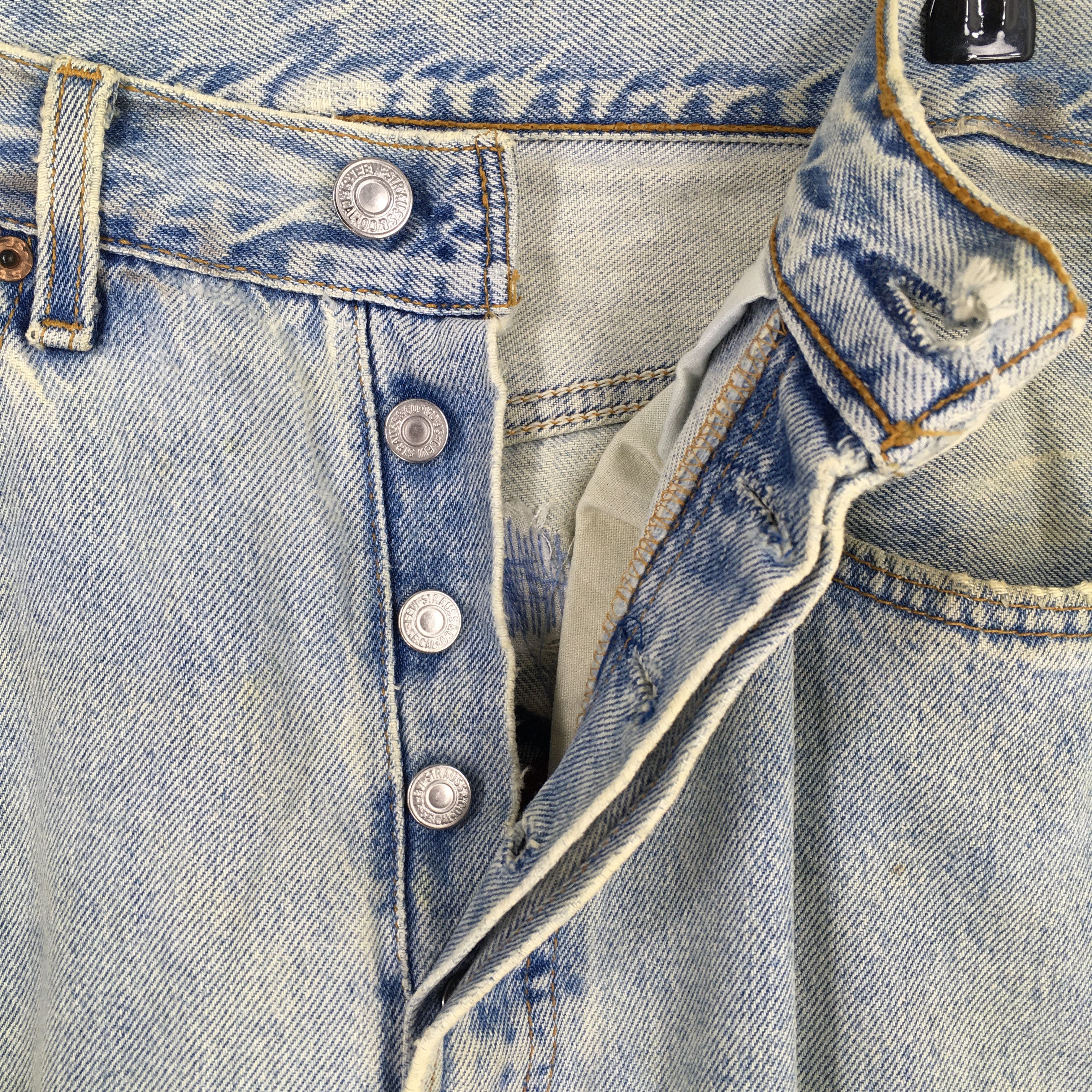 Levi's Size 30x31.5 Vintage 90s Levi's 501 Faded Blue Jeans S562 Size US 30 / EU 46 - 6 Thumbnail