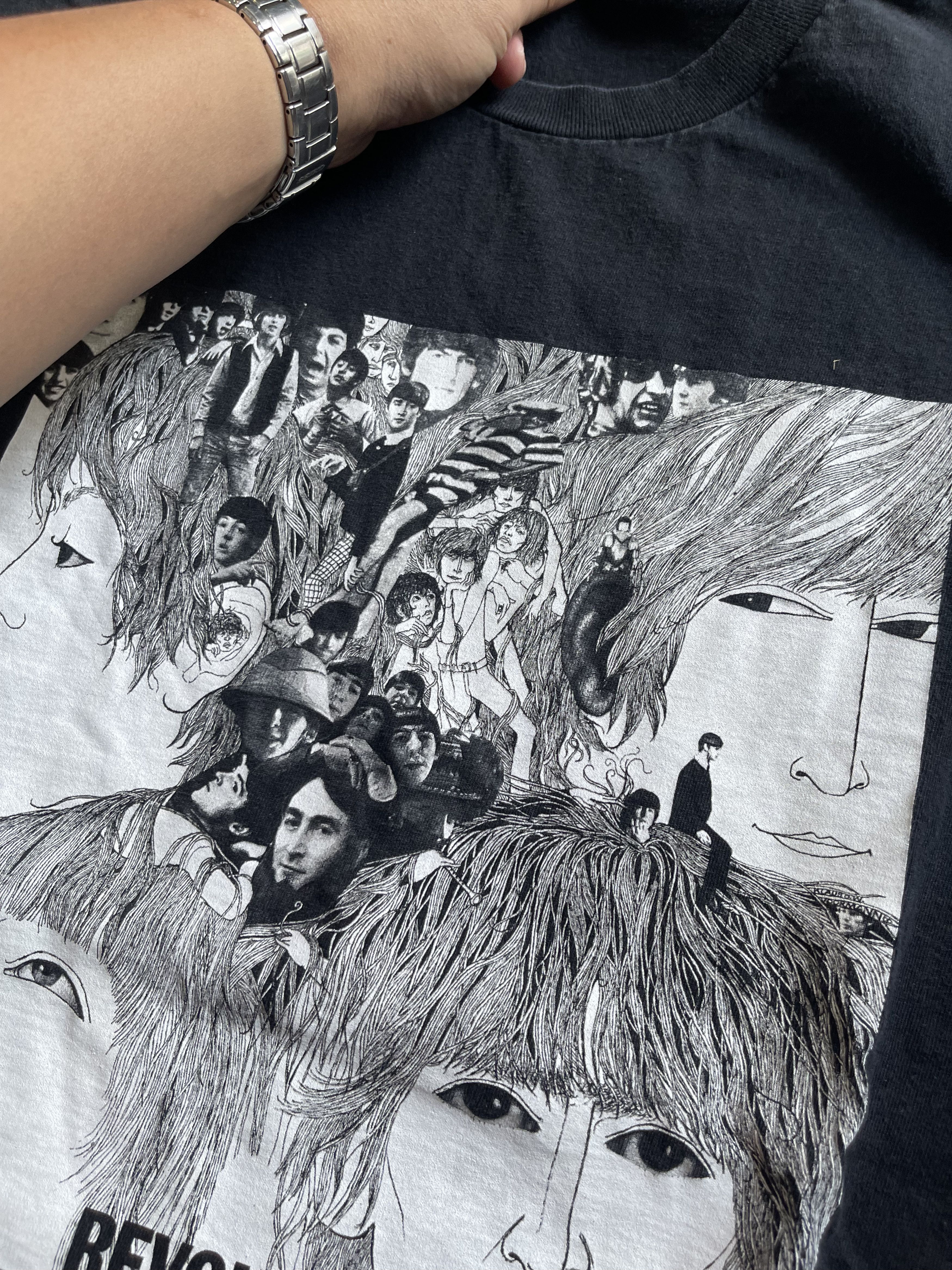 Band Tees Vintage 02 The Beatles "Revolver" Cut-off Sleeveless Tee XL Size US XL / EU 56 / 4 - 4 Thumbnail