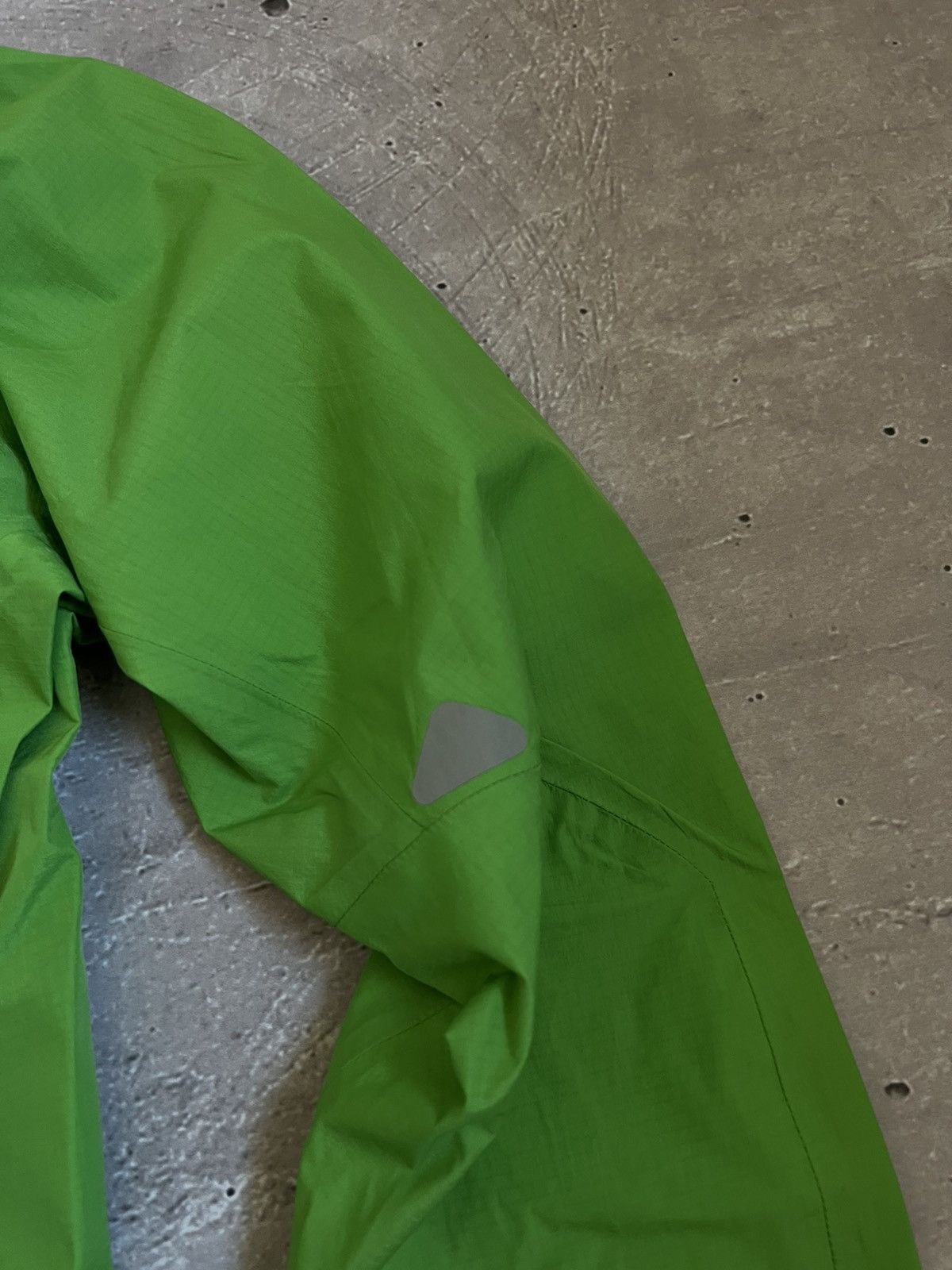 Haglofs HAGLOFS Lightweight Windbreaker Jacket Men Gore Tex Size M Size US M / EU 48-50 / 2 - 21 Thumbnail