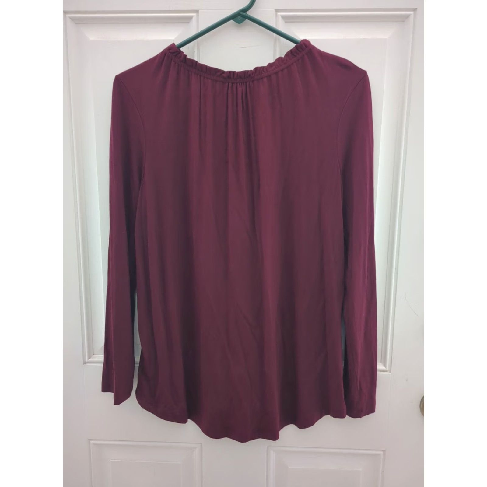 Anthropologie Pleione Blouse Shirt Womens Small Red Long Sleeve Pullover V-Neck Solid Classic Regular Size S / US 4 / IT 40 - 3 Thumbnail