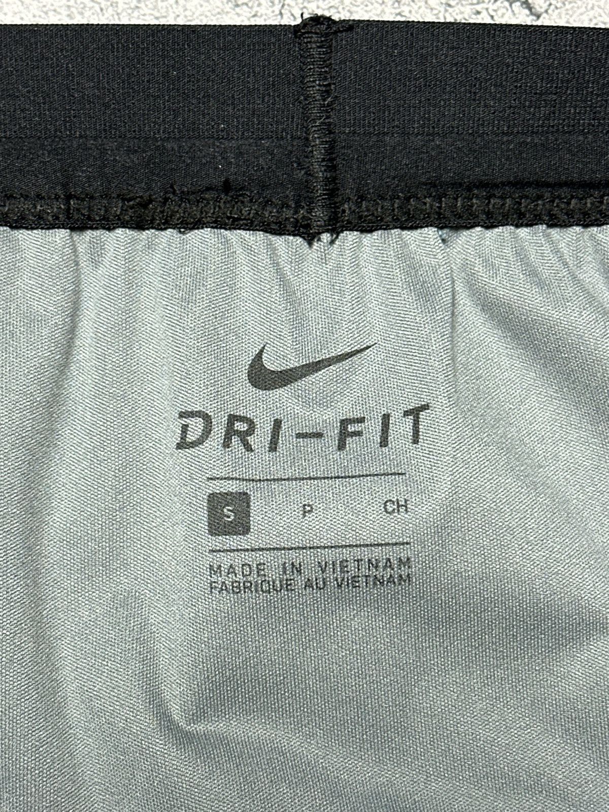 Nike Nike Wild Run Patchwork Set Jacket + Shorts Suit Size US M / EU 48-50 / 2 - 25 Thumbnail