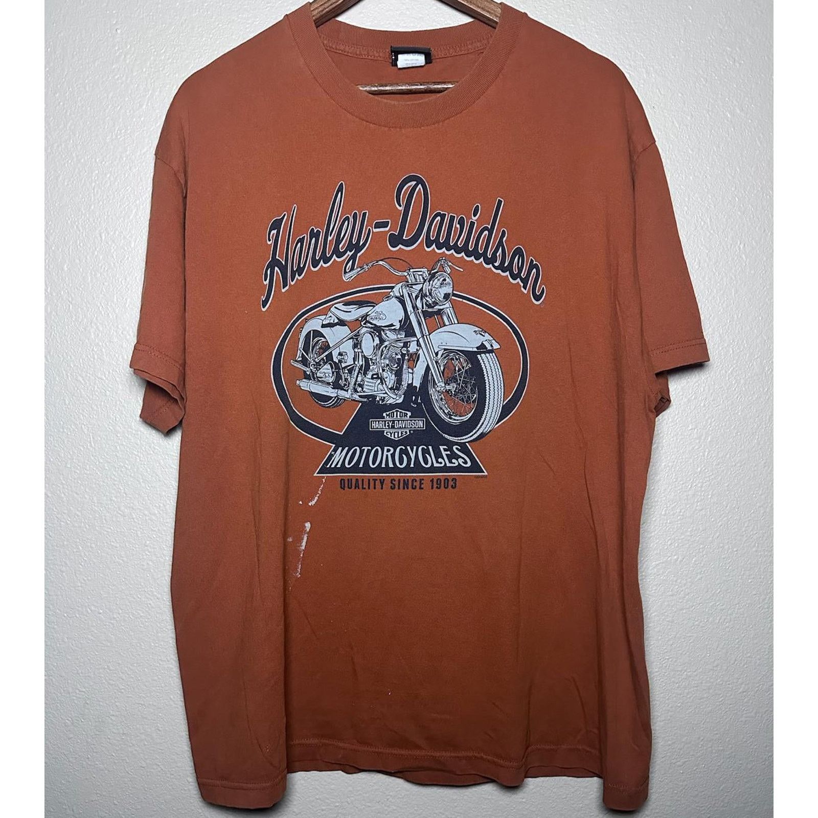 Harley Davidson 🏍️ Harley-Davidson Graphic Tee – Rust Orange Size XL Size US XL / EU 56 / 4 - 1 Thumbnail