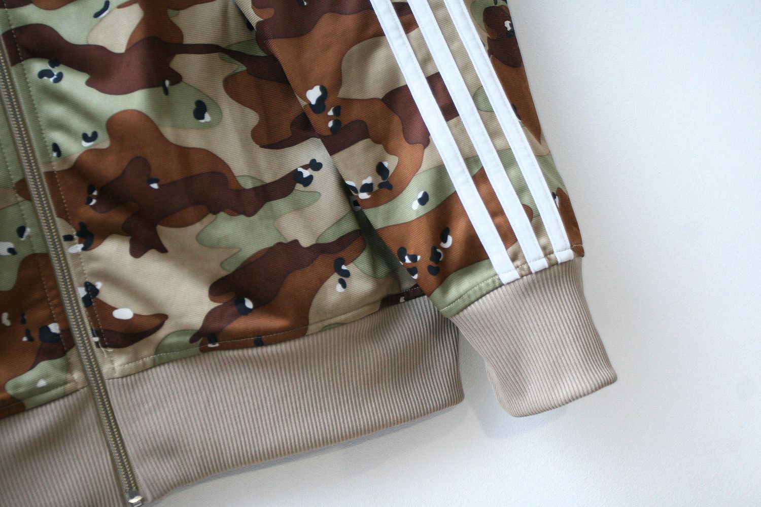 Adidas Adidas Originals Firebird Army Camo Tracksuit Top Jacket L Size US L / EU 52-54 / 3 - 3 Thumbnail