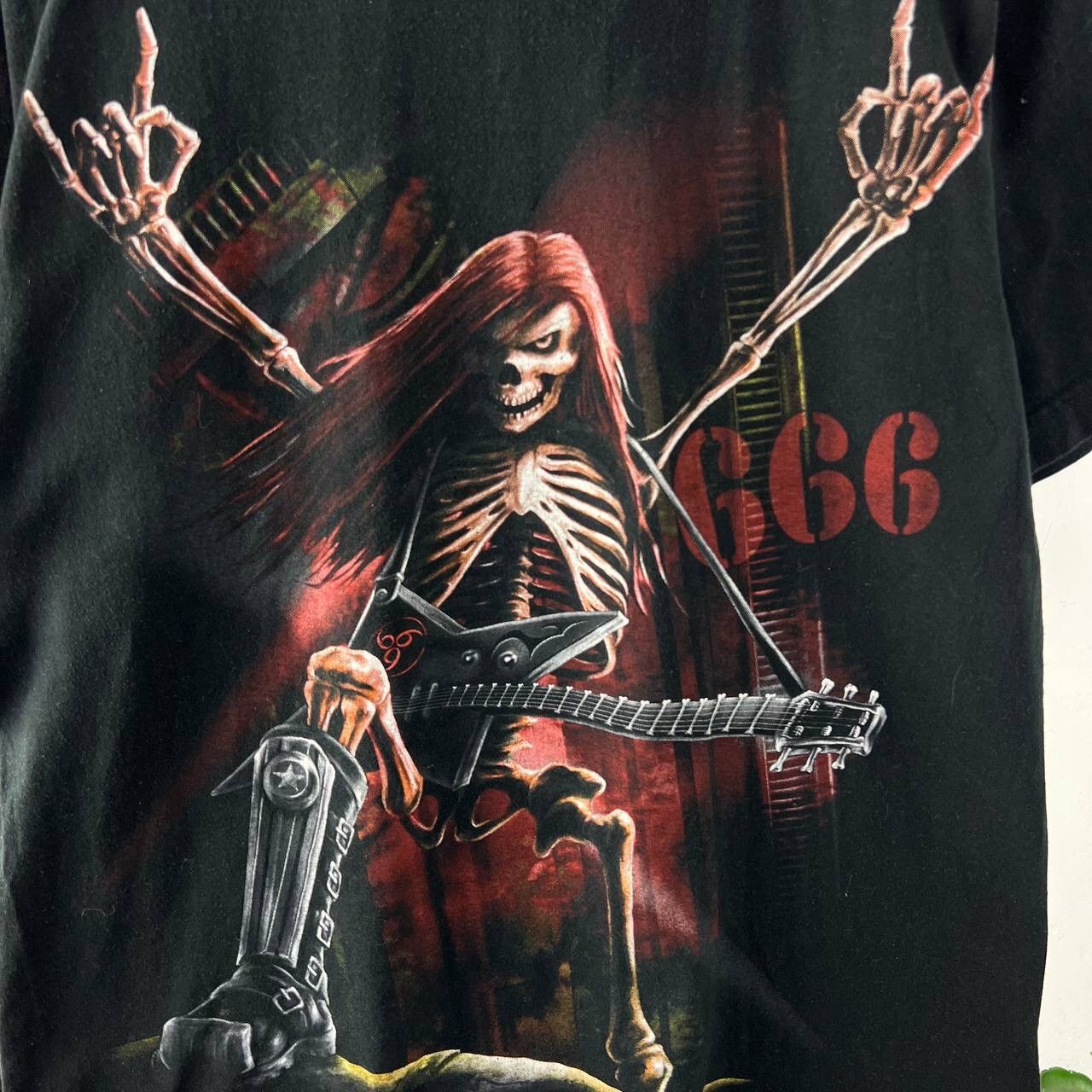 Vintage Vintage Tee 666 Big Print Spiral Skulls Dead Rock Horror Size US M / EU 48-50 / 2 - 4 Thumbnail