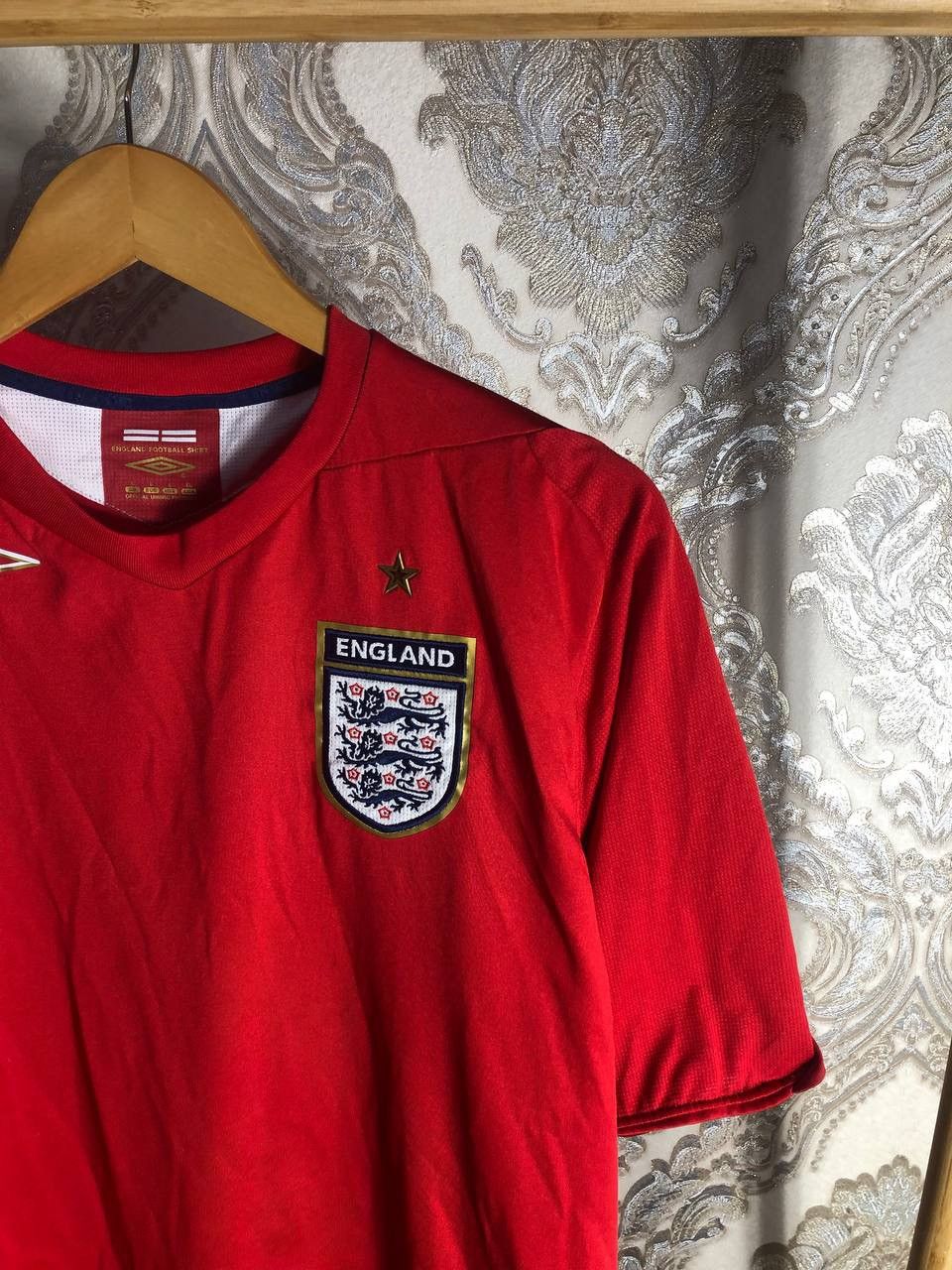 Umbro VINTAGE UMBRO ENGLAND RETRO SOCCER JERSEY MANCHESTER Y2K 90s Size US L / EU 52-54 / 3 - 2 Thumbnail