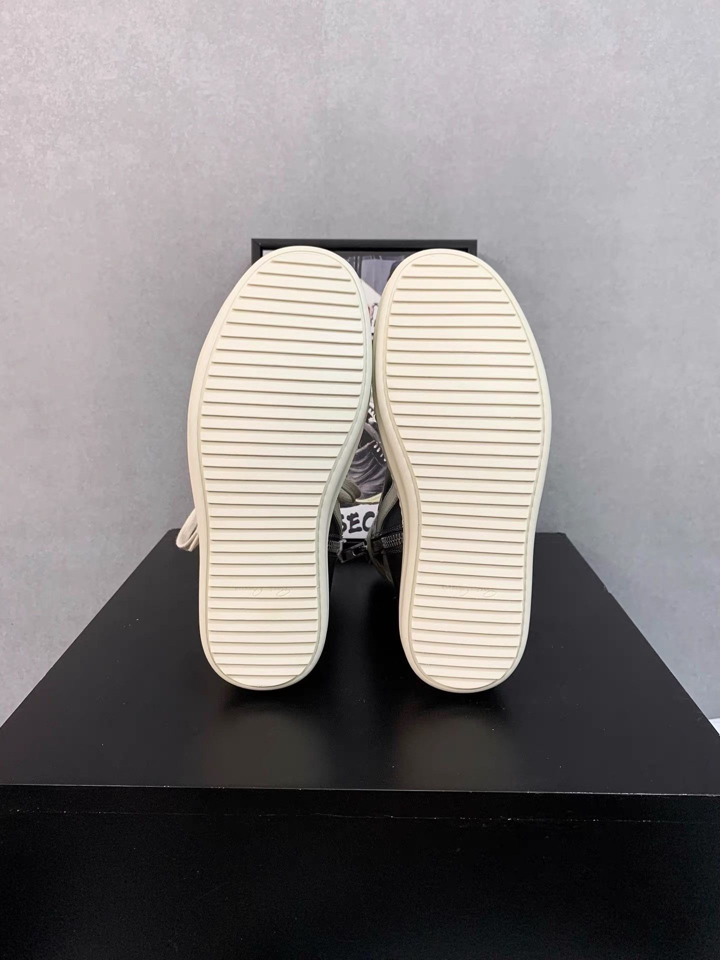Rick Owens Rick Owens Mainline Geobasket Mirror Inverted Triangle K34 Size US 5.5 / IT 35.5 - 8 Thumbnail