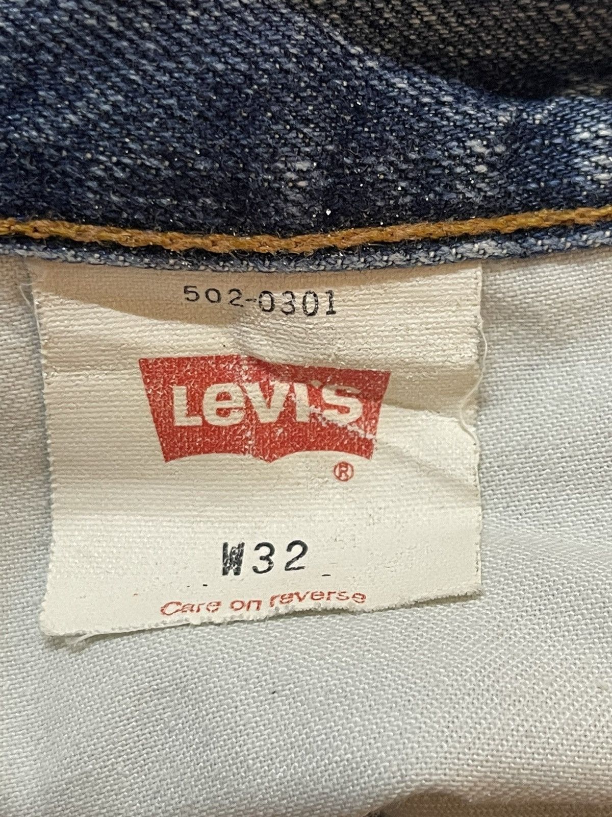 Levi's Vintage 80s Levis 502 Blue Faded Wash Wide Leg Straight Fit Size US 31 - 10 Thumbnail