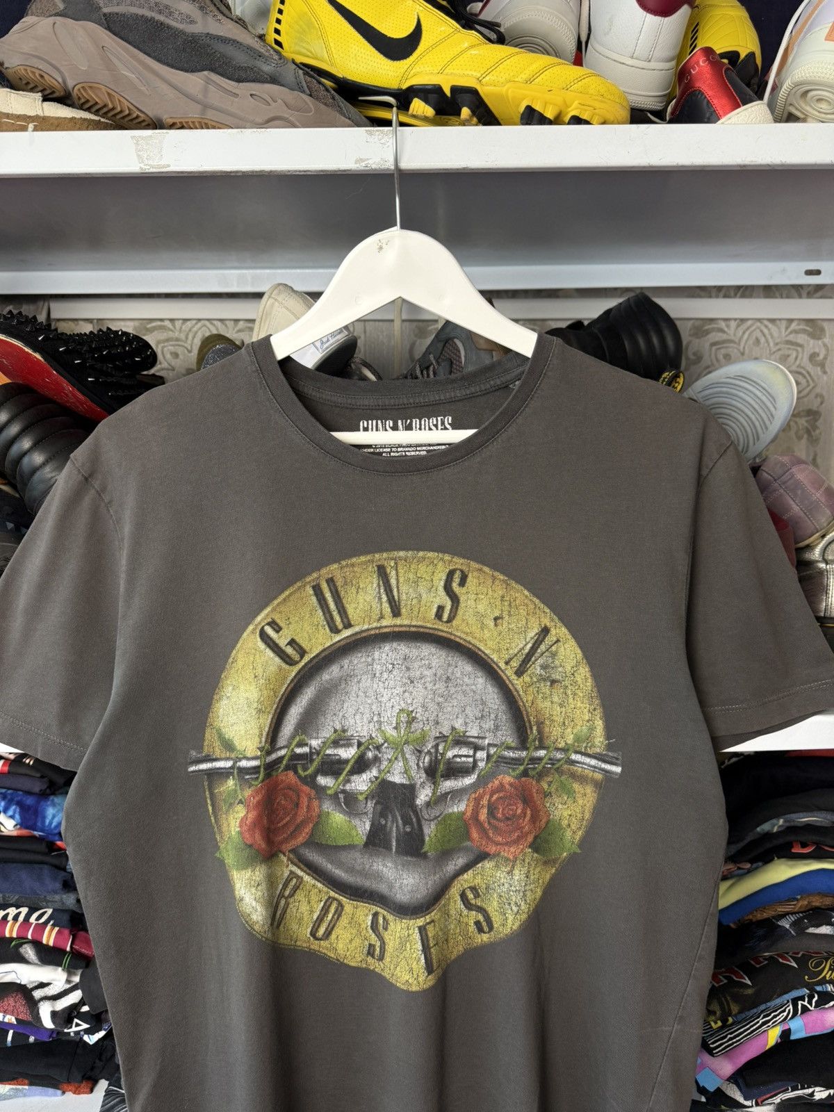 Band Tees Rare Vintage Guns N' Roses band rock tee Y2K Distreesed Size US M / EU 48-50 / 2 - 2 Thumbnail