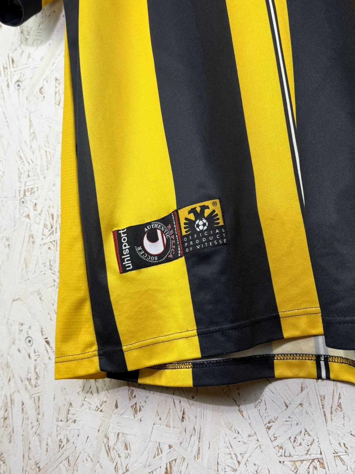 Vintage 90s Uhlsport Vitesse 1999/00 Home Kit Soccer Jersey XL Size US XL / EU 56 / 4 - 4 Thumbnail