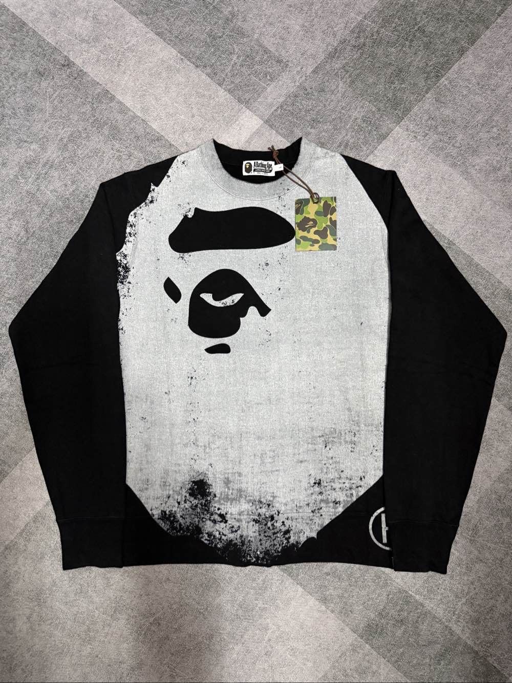 Bape A Bathing Ape Distressed Ape Head Sweatshirt Size L Size US L / EU 52-54 / 3 - 1 Thumbnail