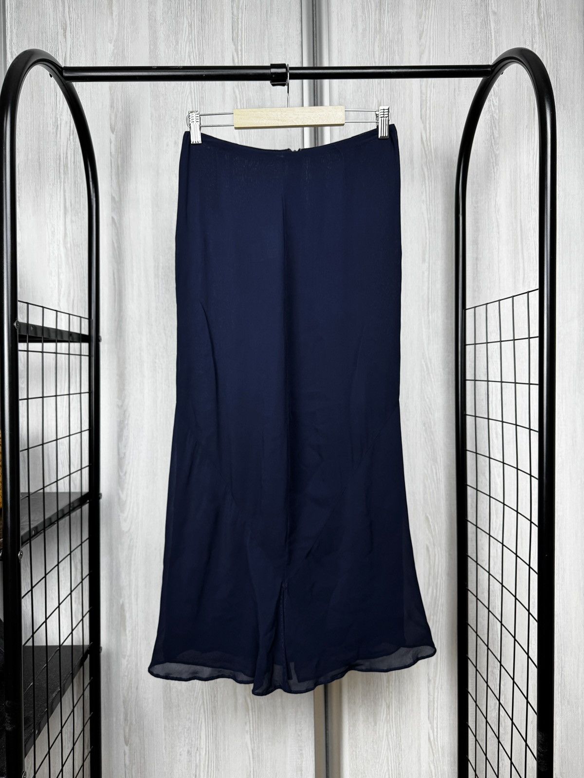 Alberta Ferretti Philosophy by Alberta Ferretti navy blue silk maxi skirt Size 28" / US 6 / IT 42 - 1 Thumbnail