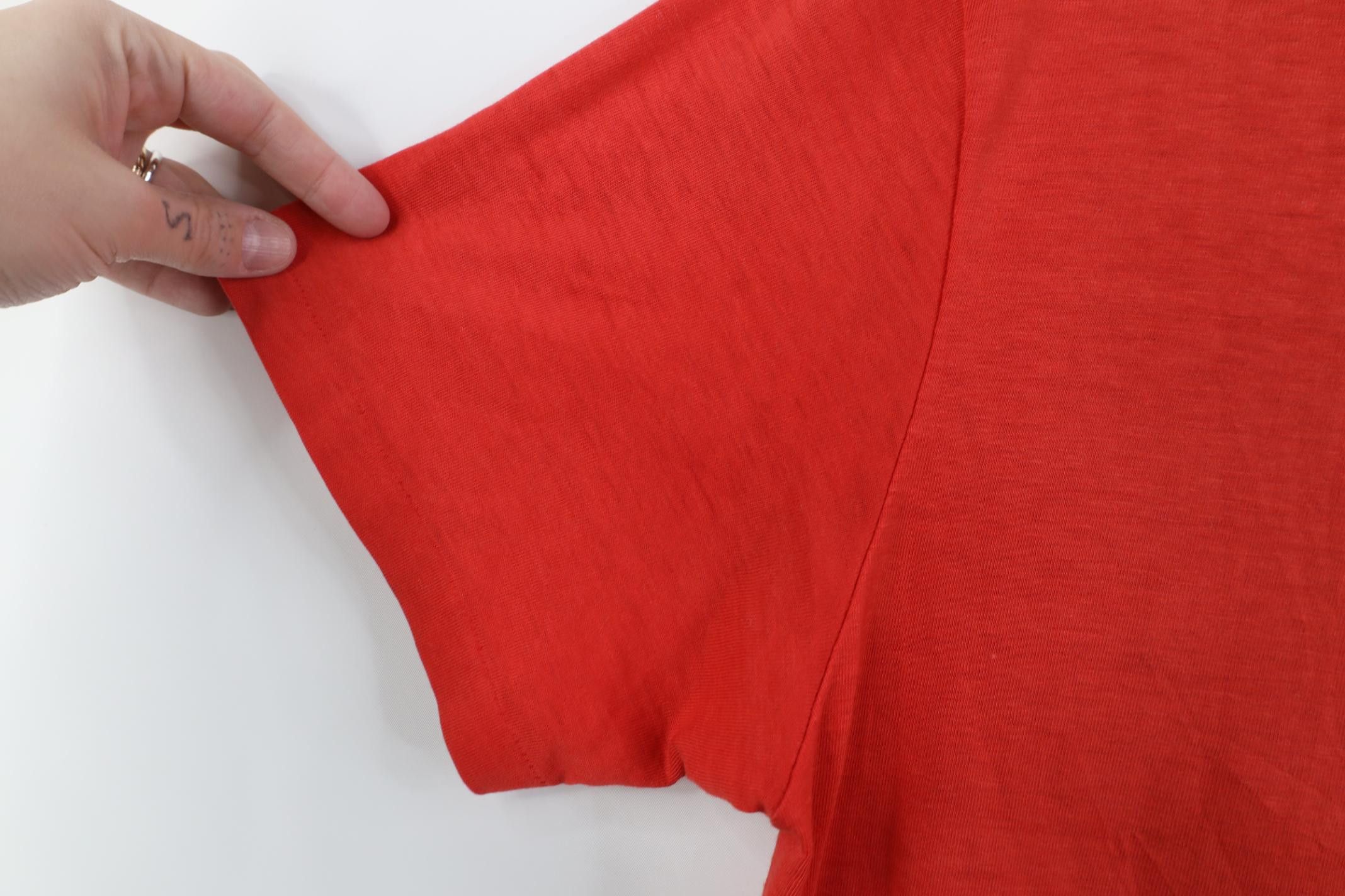 Nike Vintage 70s 80s Nike Thin Spell Out Swoosh T-Shirt Red USA Size US M / EU 48-50 / 2 - 9 Thumbnail