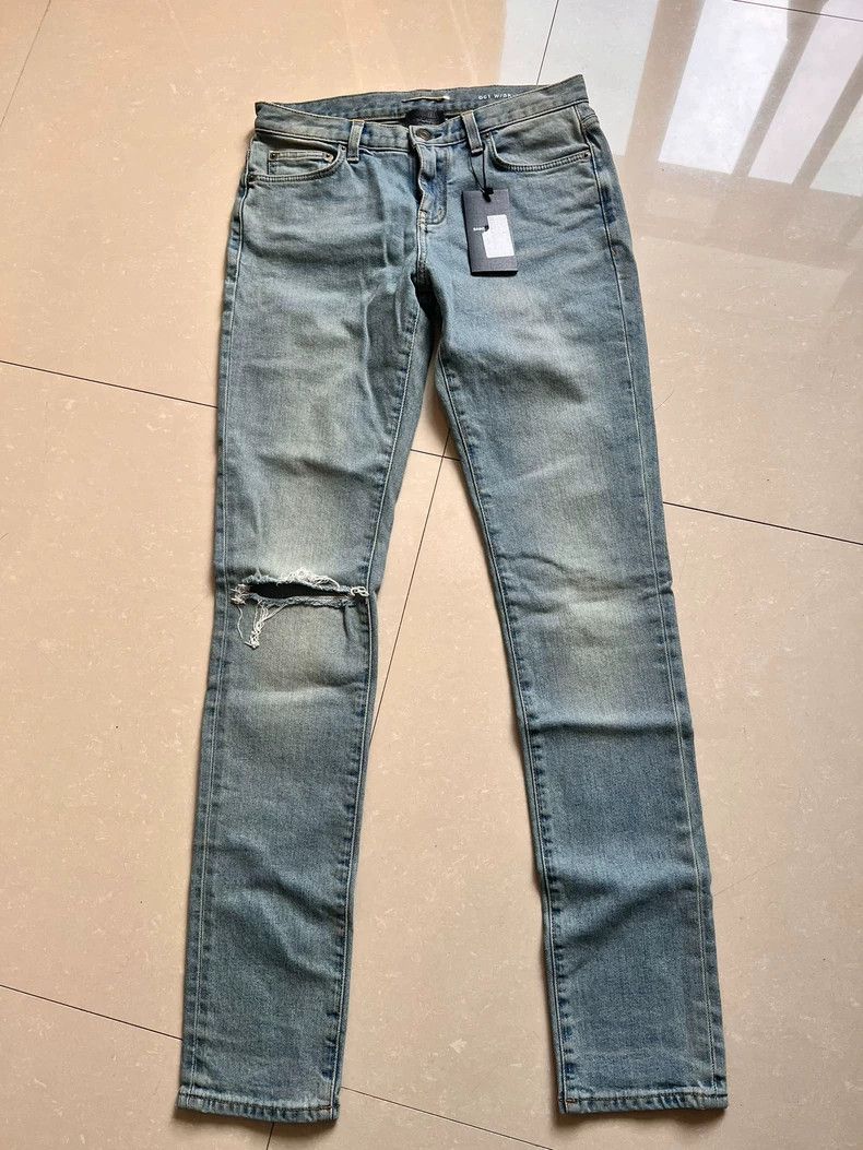 Saint Laurent Paris Saint laurent paris Broken Hole jeans 2506-Nextarrow Size US 28 / EU 44 - 1 Thumbnail