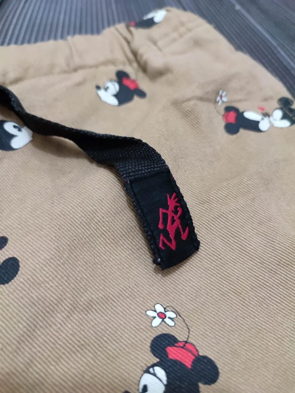 Disney × Gramicci Rare!!! Gramicci x Disney Fullprint Mickey Short pants Size US 28 / EU 44 - 3 Thumbnail