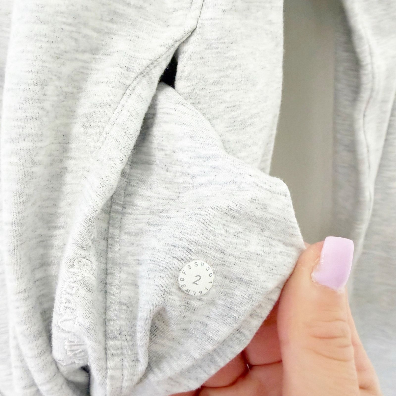 Lululemon Lululemon Gray Go Forward Pullover Mock Neck Sweatshirt Sz 2 Size XS / US 0-2 / IT 36-38 - 4 Thumbnail