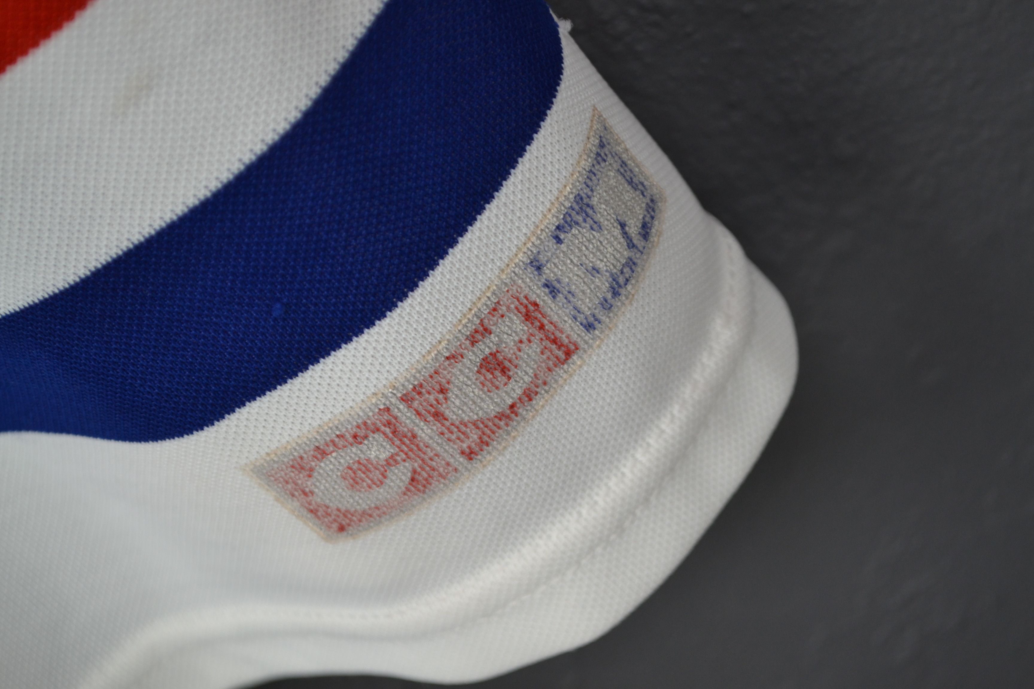 Ccm Canadien CCM Montreal Vintage M Pierre Turgeon 77 Jersey Size US M / EU 48-50 / 2 - 9 Thumbnail