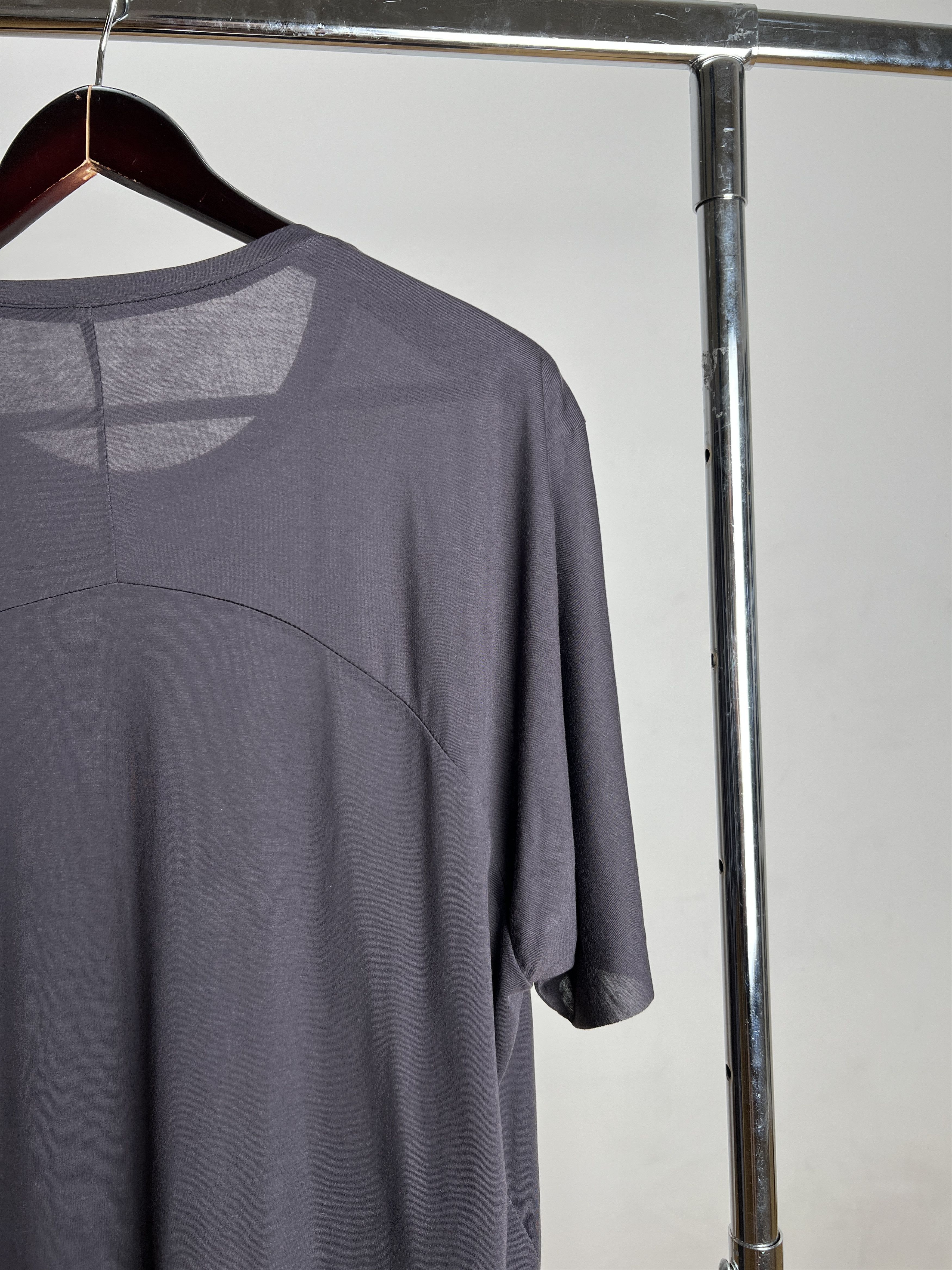 Other LONG BROWN THIN TSHIRT OVERSIZED Size US L / EU 52-54 / 3 - 19 Thumbnail