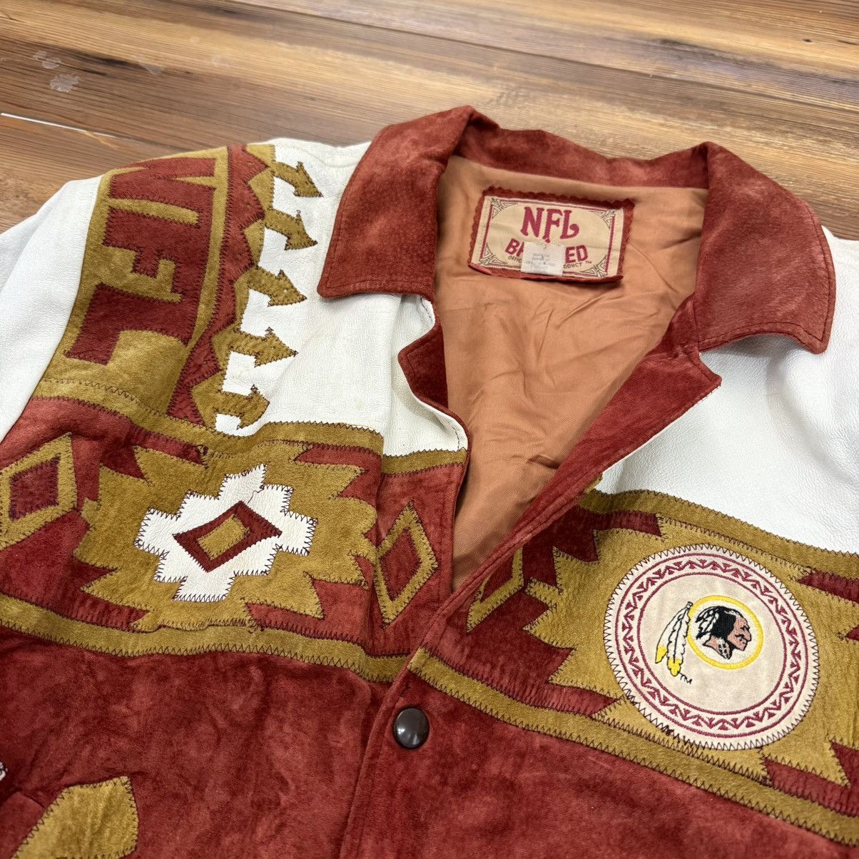 Other Vintage Washington Redskins Aztec Suede Leather NFL Jacket Size US M / EU 48-50 / 2 - 3 Thumbnail