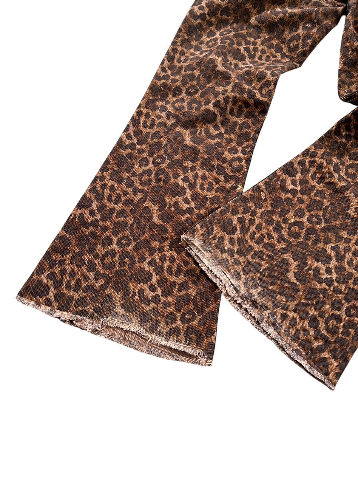 20471120 Strange Trip 🇯🇵 Leopard Print Flare Denim Size US 29 - 10 Thumbnail