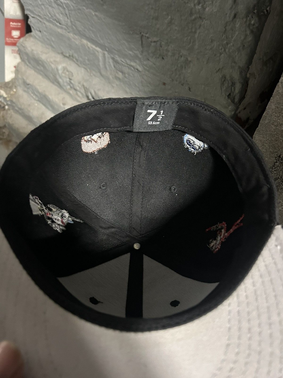 STILLZ × Slumpy Kev Stillz x slimpy levx new era fosters fitted 7 1/2 Size ONE SIZE - 5 Thumbnail