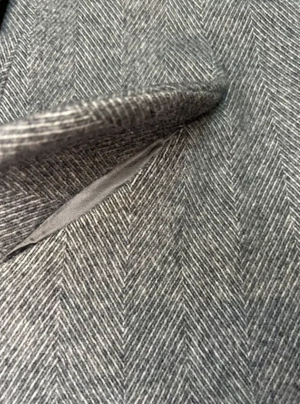 Alexander McQueen Rare and Exquisite 100% Cashmere Statement McQueen Coat Size M / US 6-8 / IT 42-44 - 6 Thumbnail