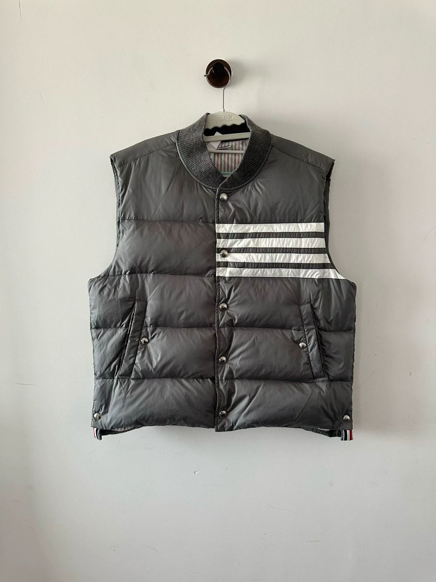 Thom Browne Thom Browne down vest size 5 new Size US XXL / EU 58 / 5 - 1 Thumbnail