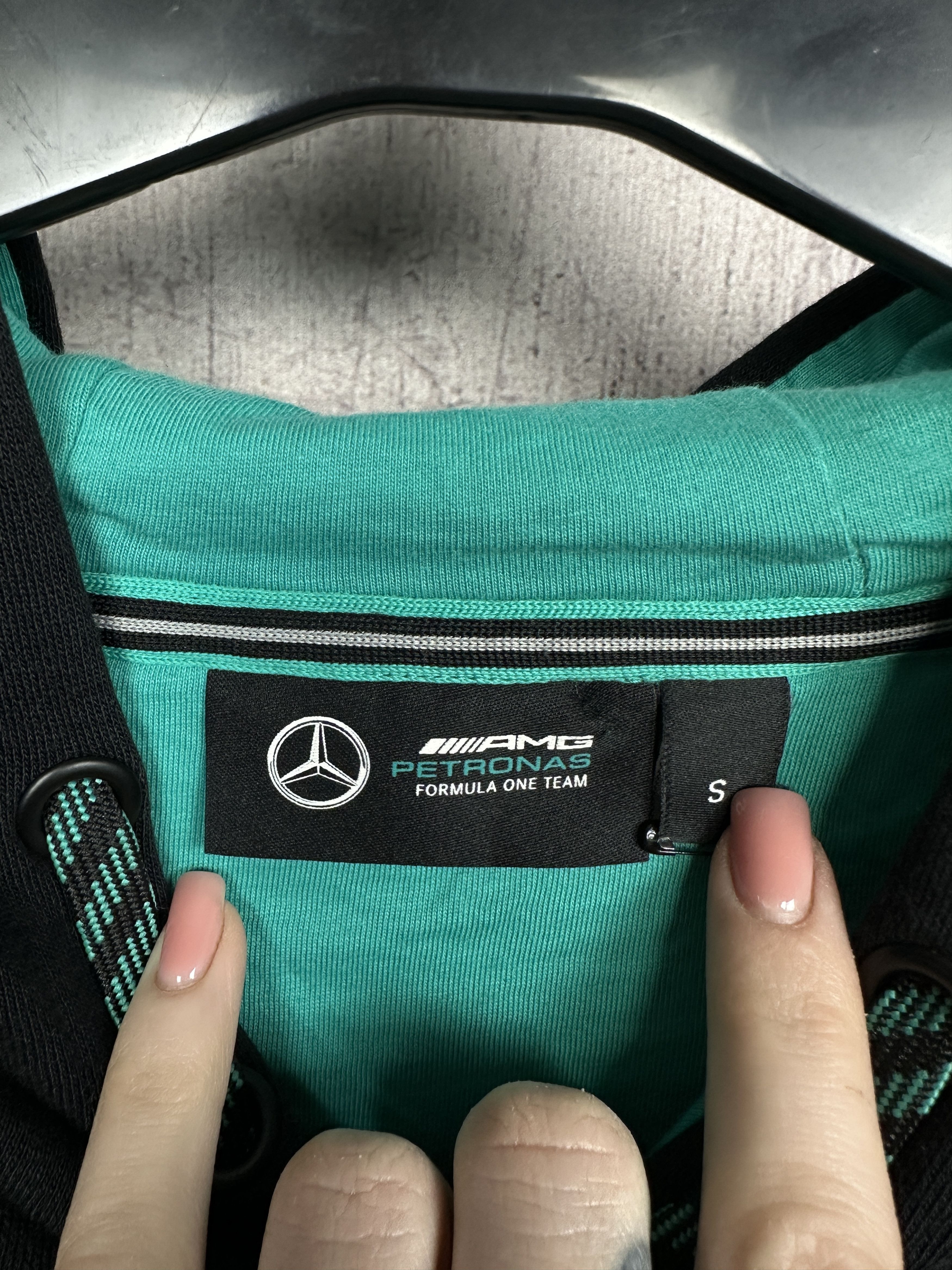 Mercedes-Benz Mercedes Benz Amg Petronas Formula 1 Team Hoodie Size US S / EU 44-46 / 1 - 3 Thumbnail