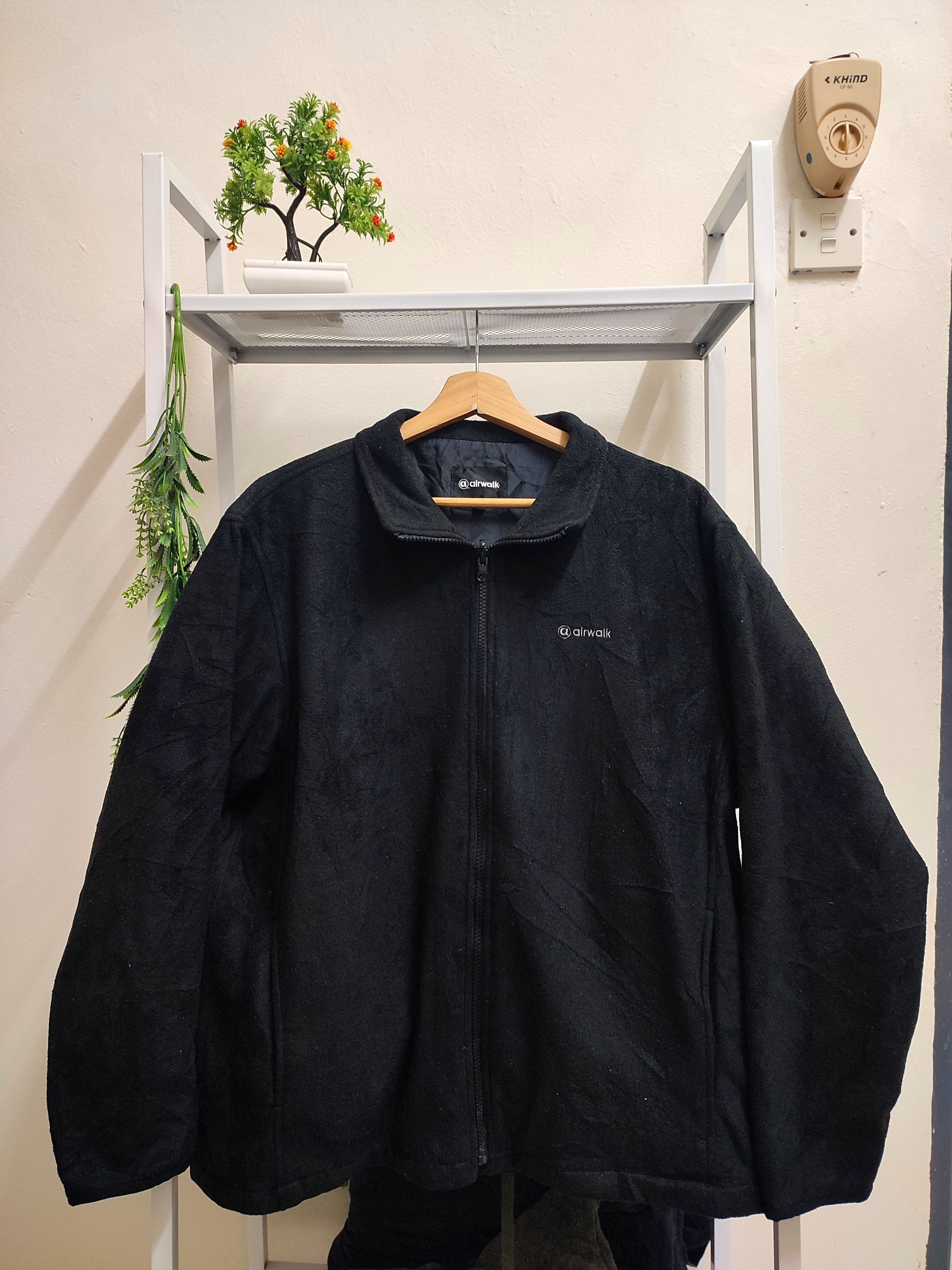 Airwalk Super Black Vintage Airwalk Fleece Zip Up Jacket Size US L / EU 52-54 / 3 - 1 Thumbnail