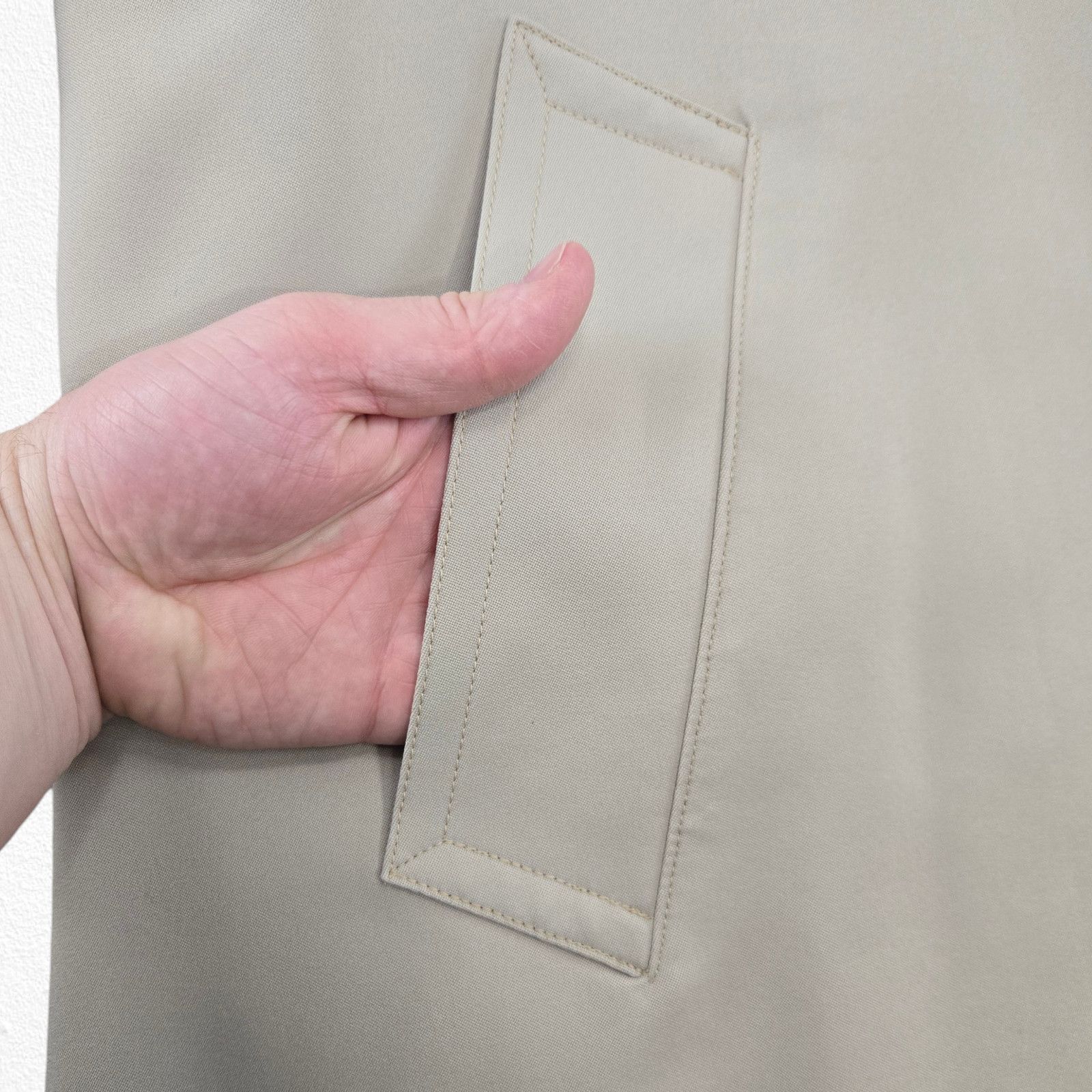 Vintage 70s Beige All Weather Removable Lining Trench Coat Size 42S Size US L / EU 52-54 / 3 - 5 Thumbnail