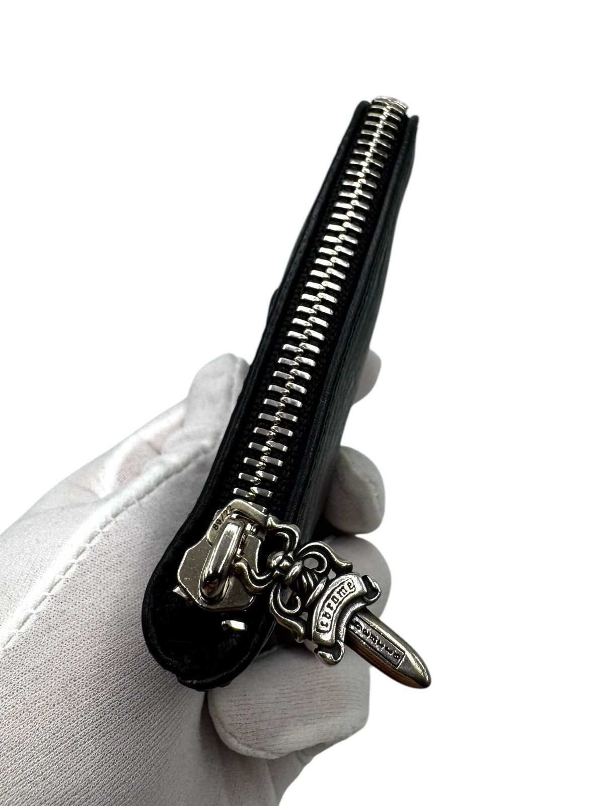 Chrome Hearts Leather Cemetery Cross Patch Tiny Zip Wallet Chrome Hearts Leather Cemetery Cross Patch Tiny Zip Wallet
