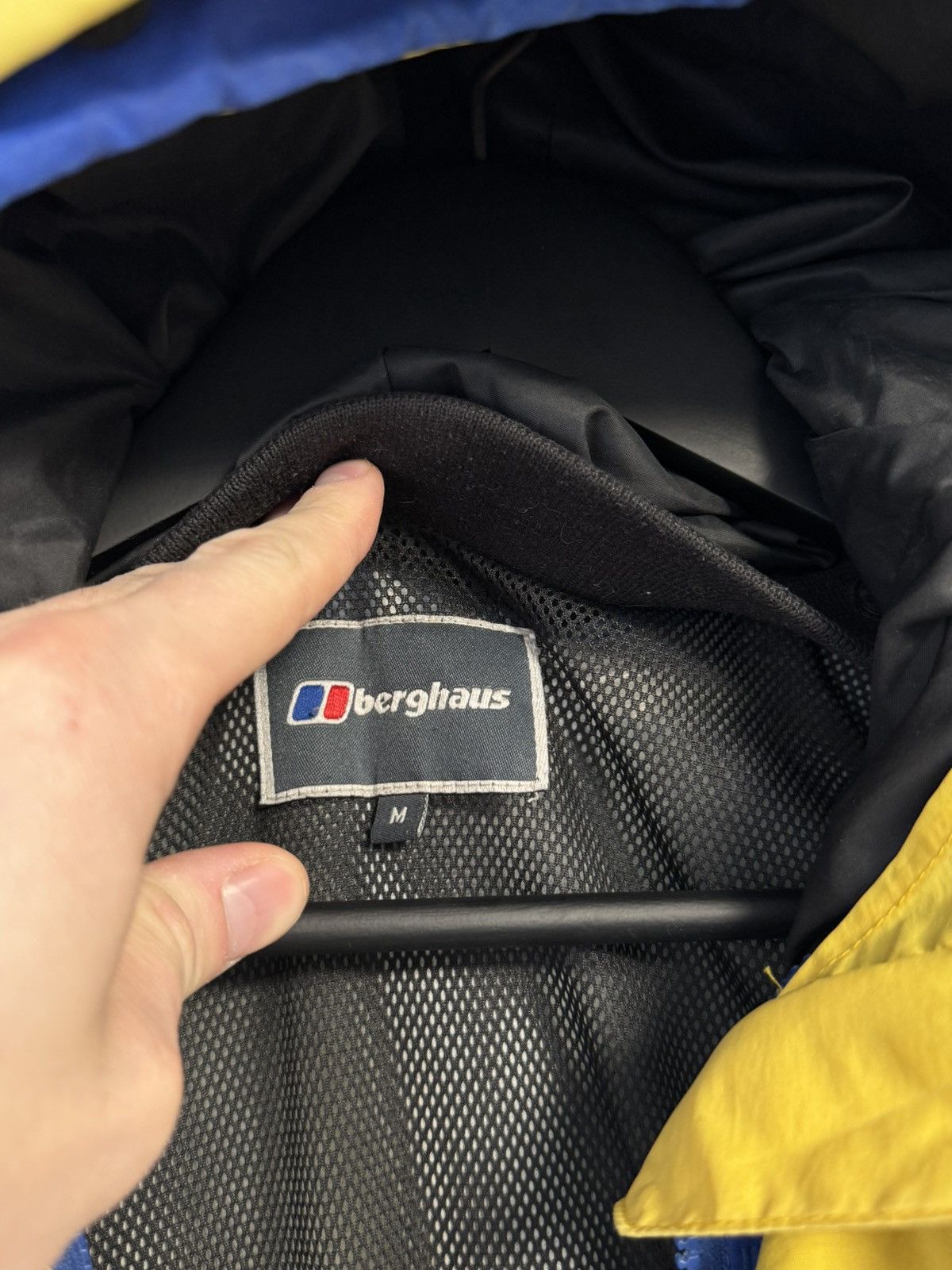 Berghaus Vintage 90’S Berghaus Mera Peak Gore-tex Jacket Men’s Medium Size US M / EU 48-50 / 2 - 20 Thumbnail