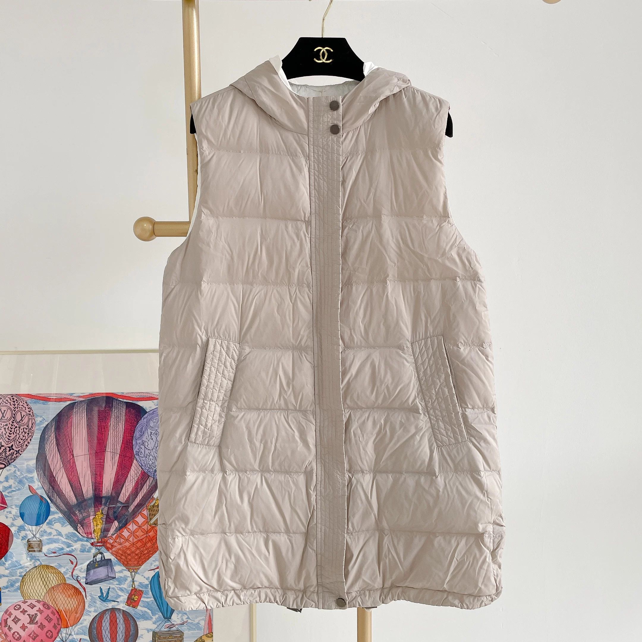Brunello Cucinelli Brunello Cucinelli Beige Down Vest Size US M / EU 48-50 / 2 - 1 Thumbnail
