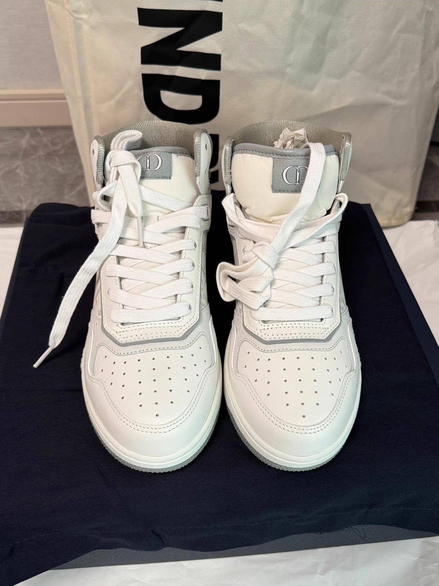 Dior DIOR B27 High-Top Sneakers K6 Size US 8 / IT 38 - 2 Thumbnail